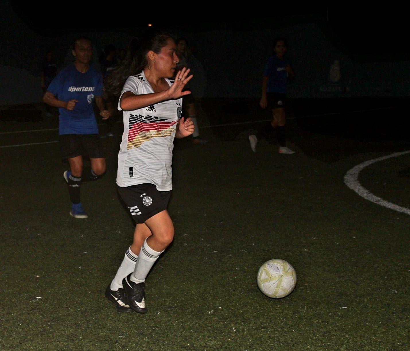 $!Leonas de la Década rugen en el Furamaz