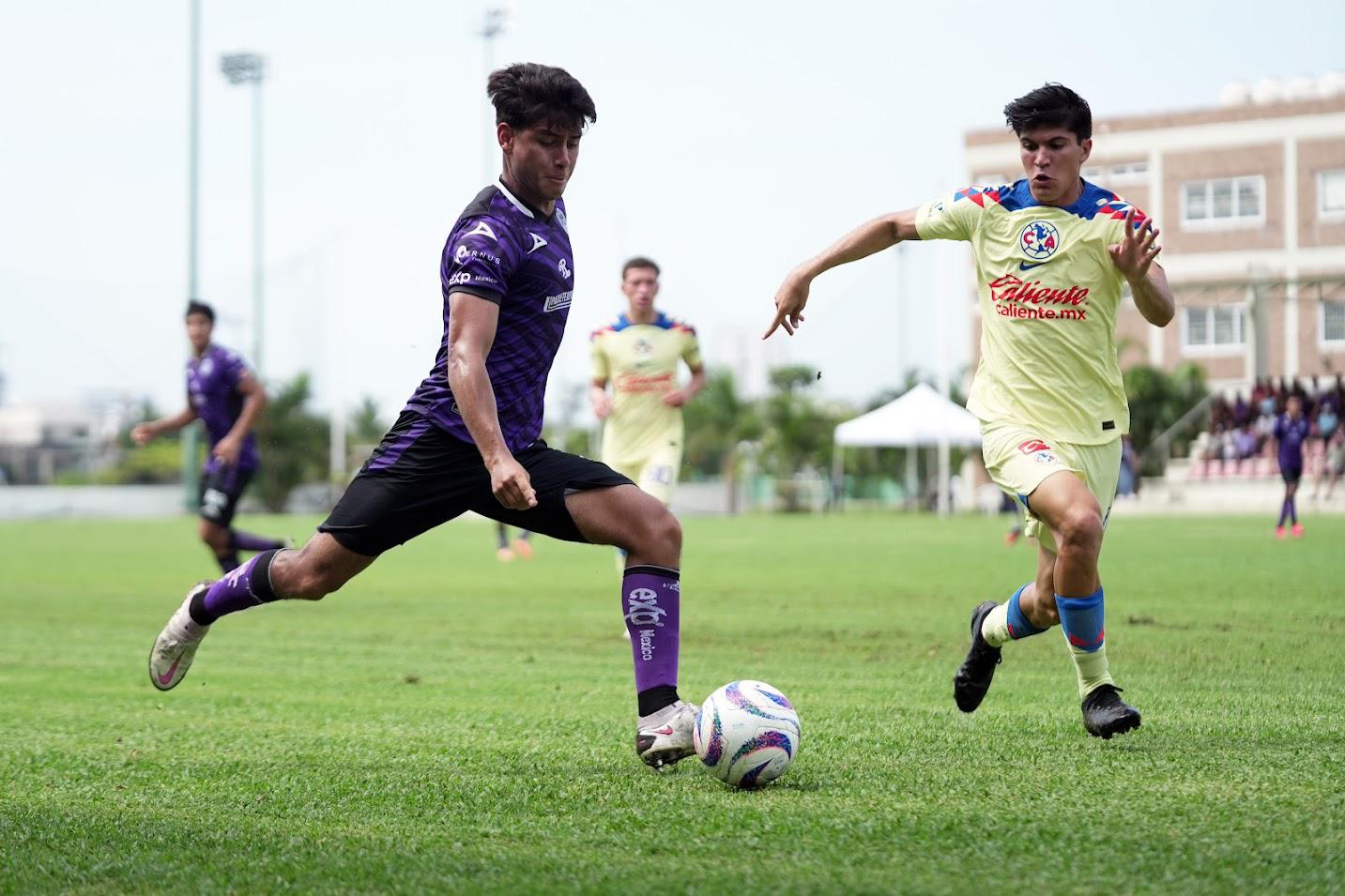 $!La Armería rescata un empate ante América en los Juveniles