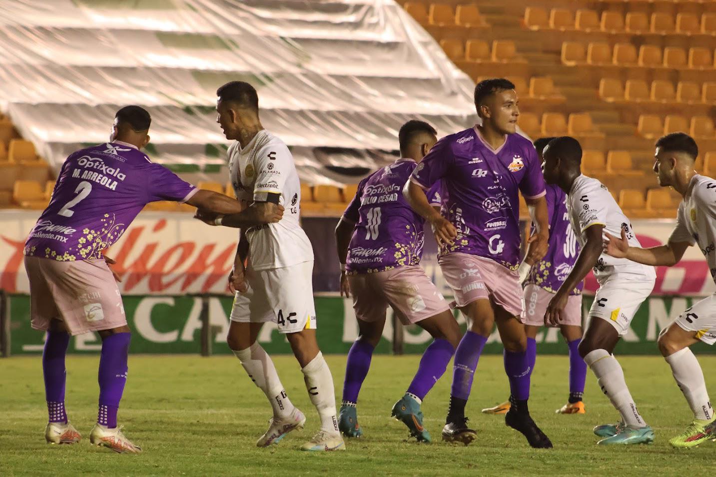 $!Dorados no puede con Alebrijes y termina goleado