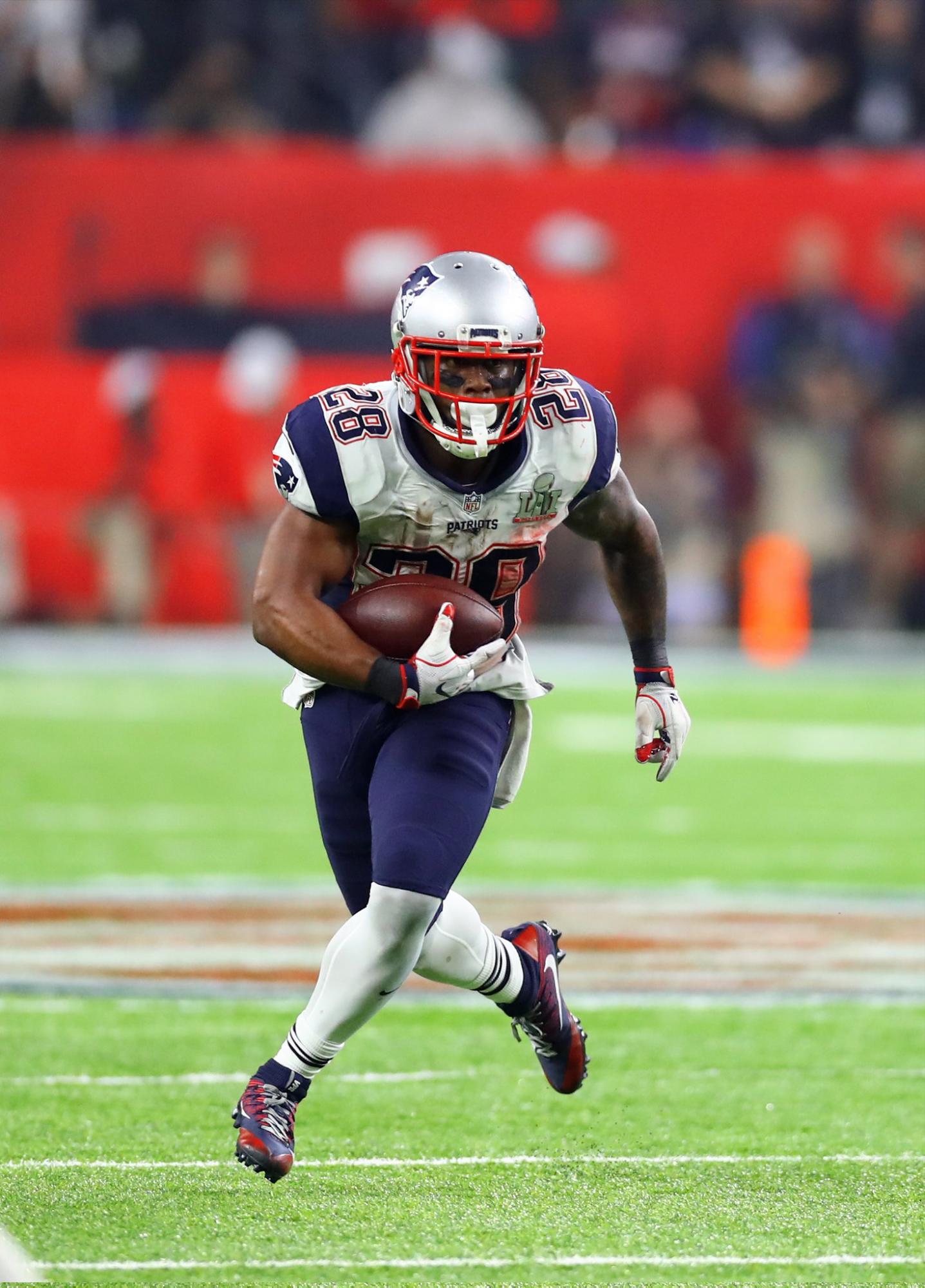 $!James White, héroe del Super Bowl LI, se retira después de ocho temporadas en la NFL
