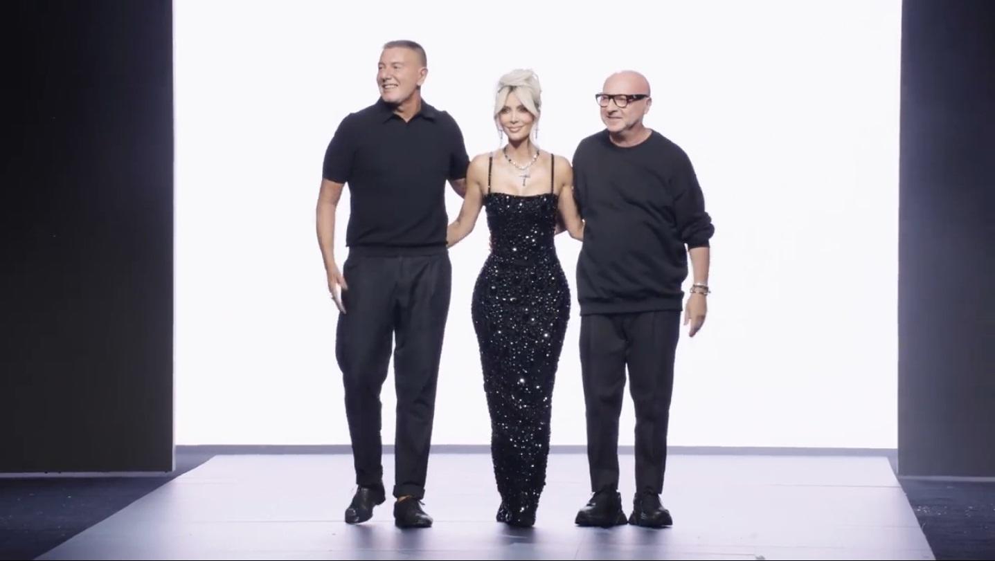 $!Kim Kardashian sorprende en el desfile de Dolce &amp; Gabbana