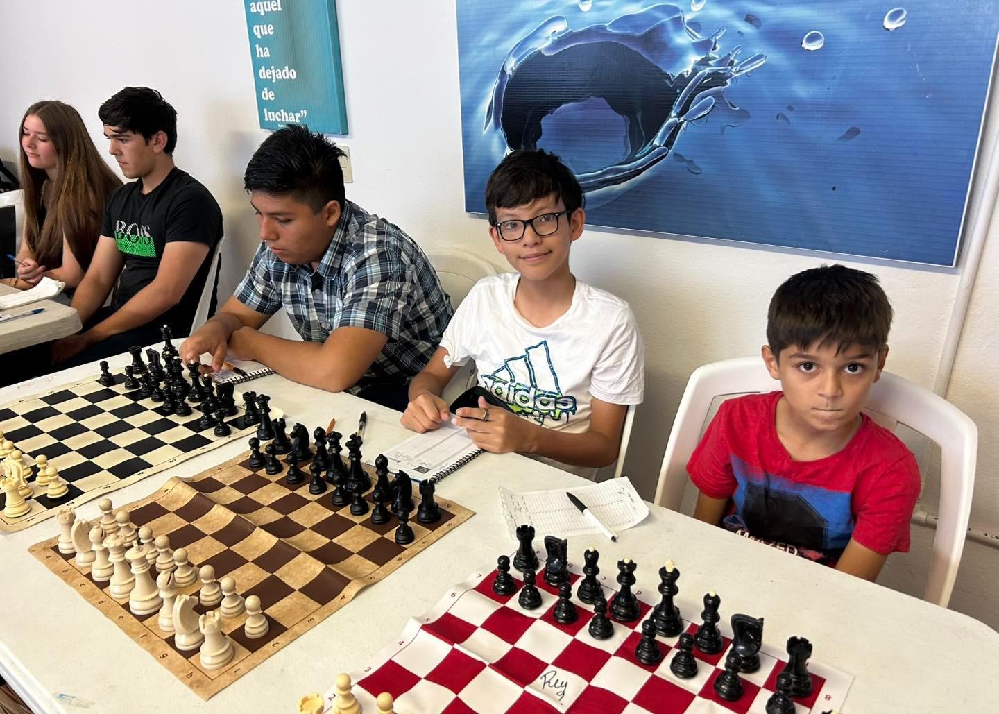 $!Los chicos que gustan del deporte ciencia participaron con gusto en esta Simultánea.Un día lleno de aprendizaje pasaron los asistentes.