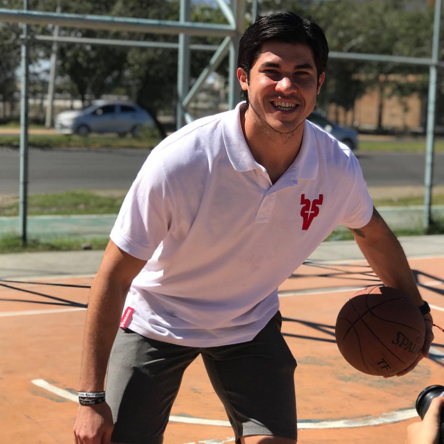 $!Daniel Onofre, listo para defender los colores de Venados Basketball en el Cibacopa
