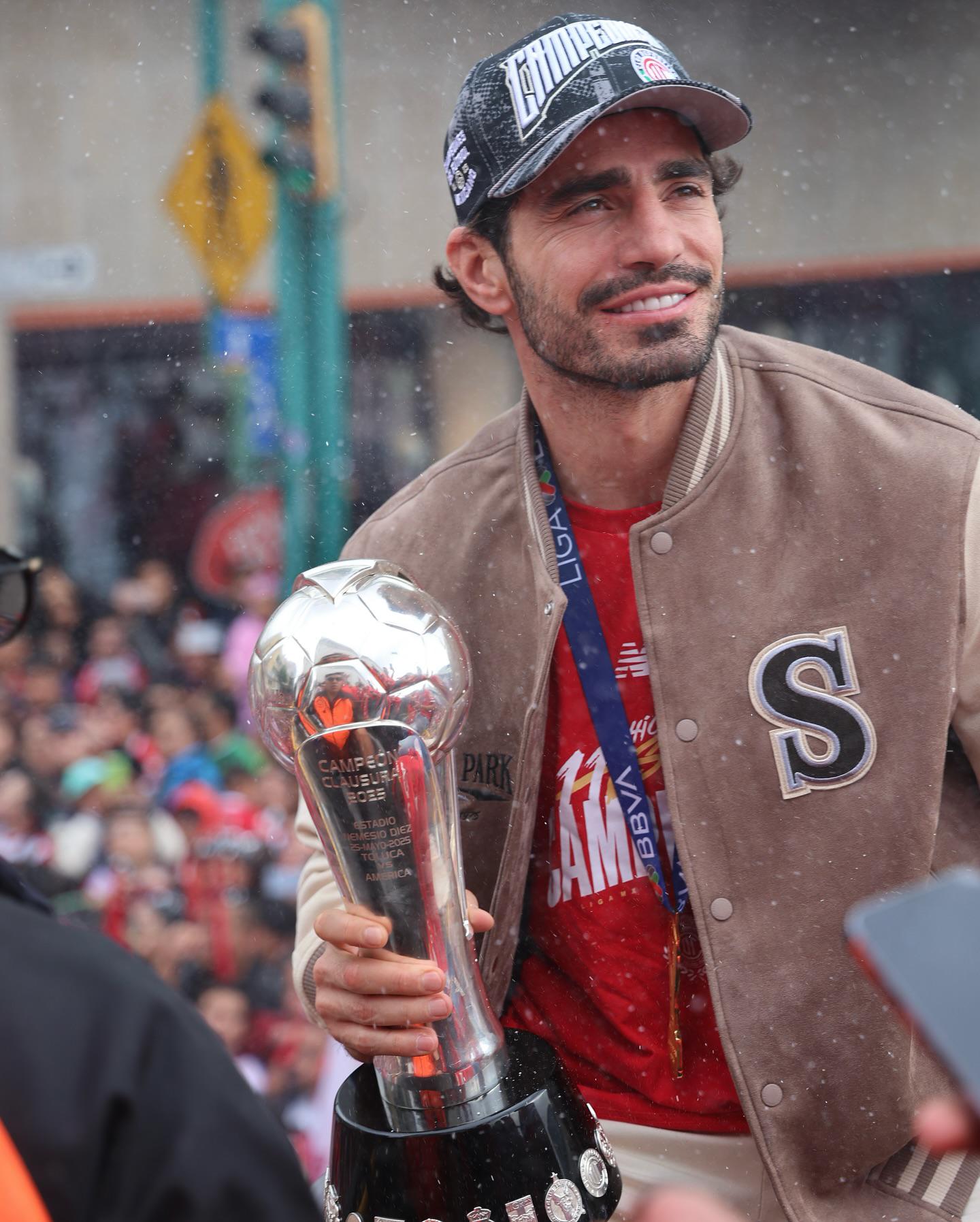 $!Toluca festejó su campeonato con ‘Mi mayor anhelo’ y la ‘Cumbia de los trapos’