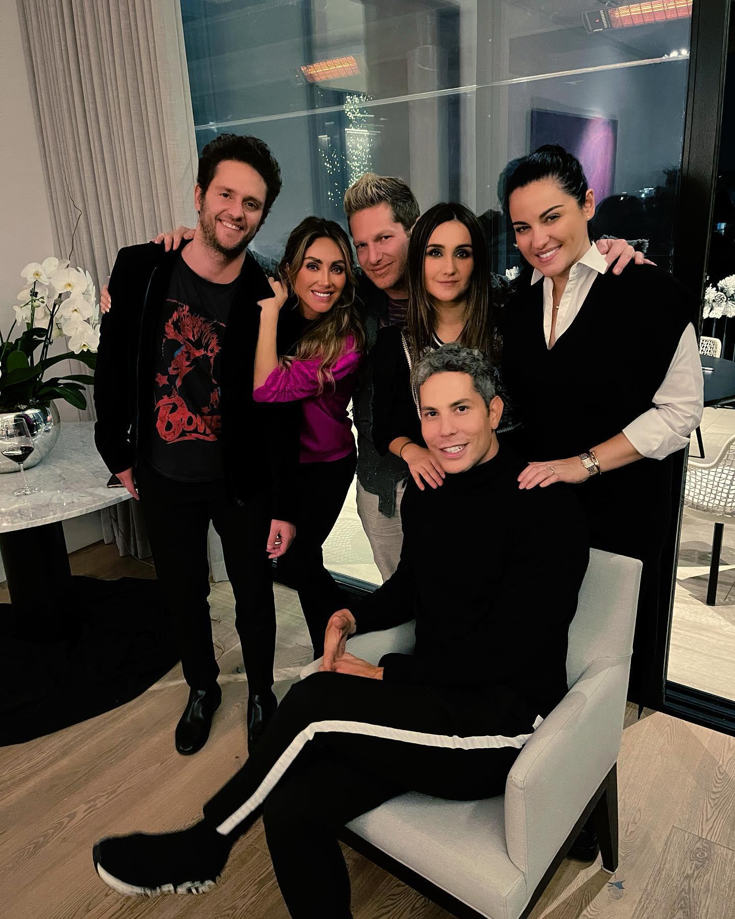 $!Despide RBD a su mánager tras su último concierto