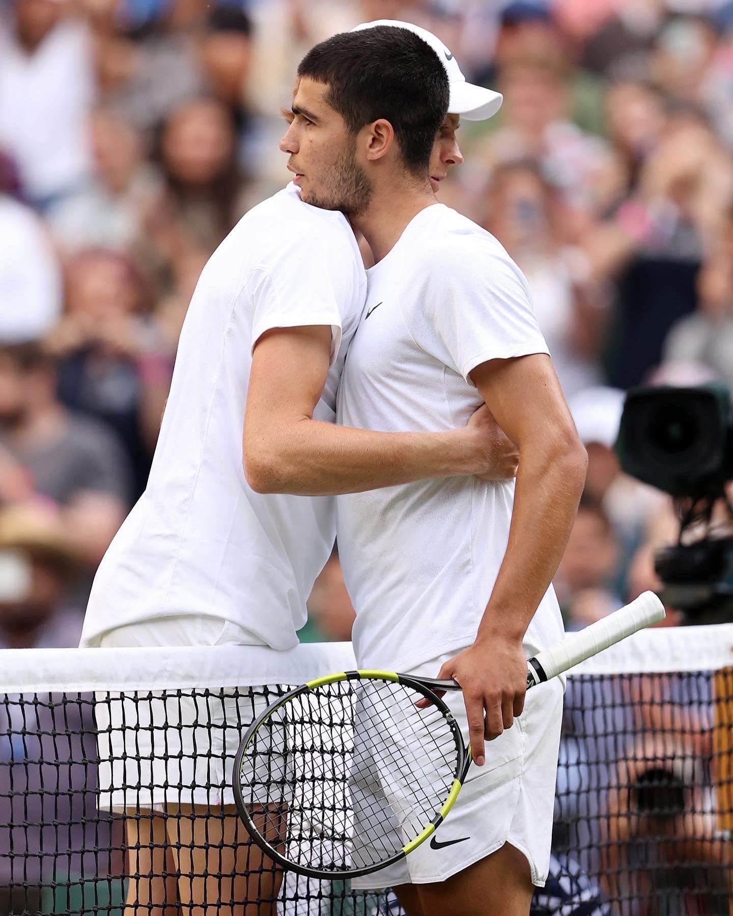 $!Novak Djokovic llega exigido a cuartos de final de Wimbledon