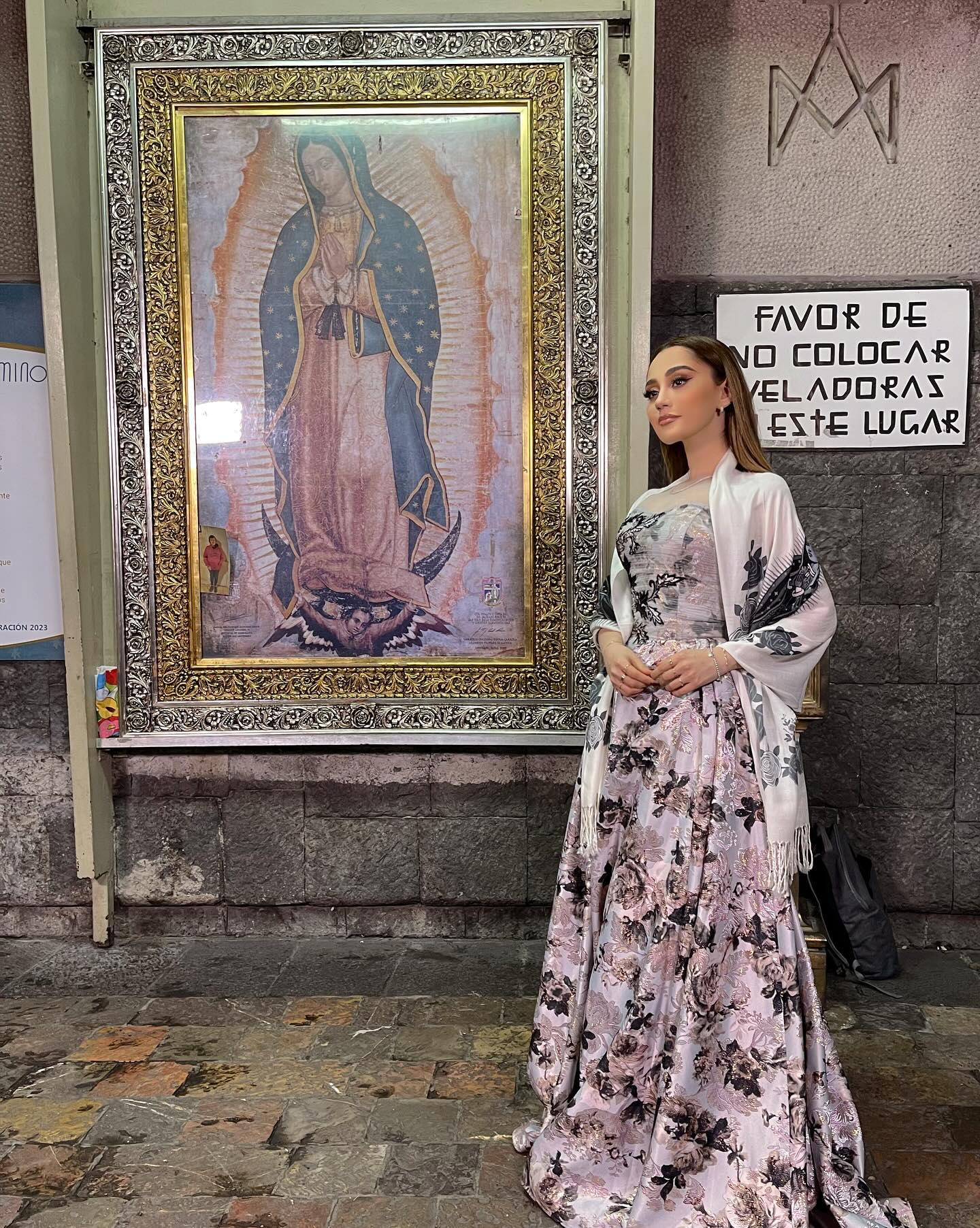 $!Cantan artistas mexicanos a la Virgen de Guadalupe en su día
