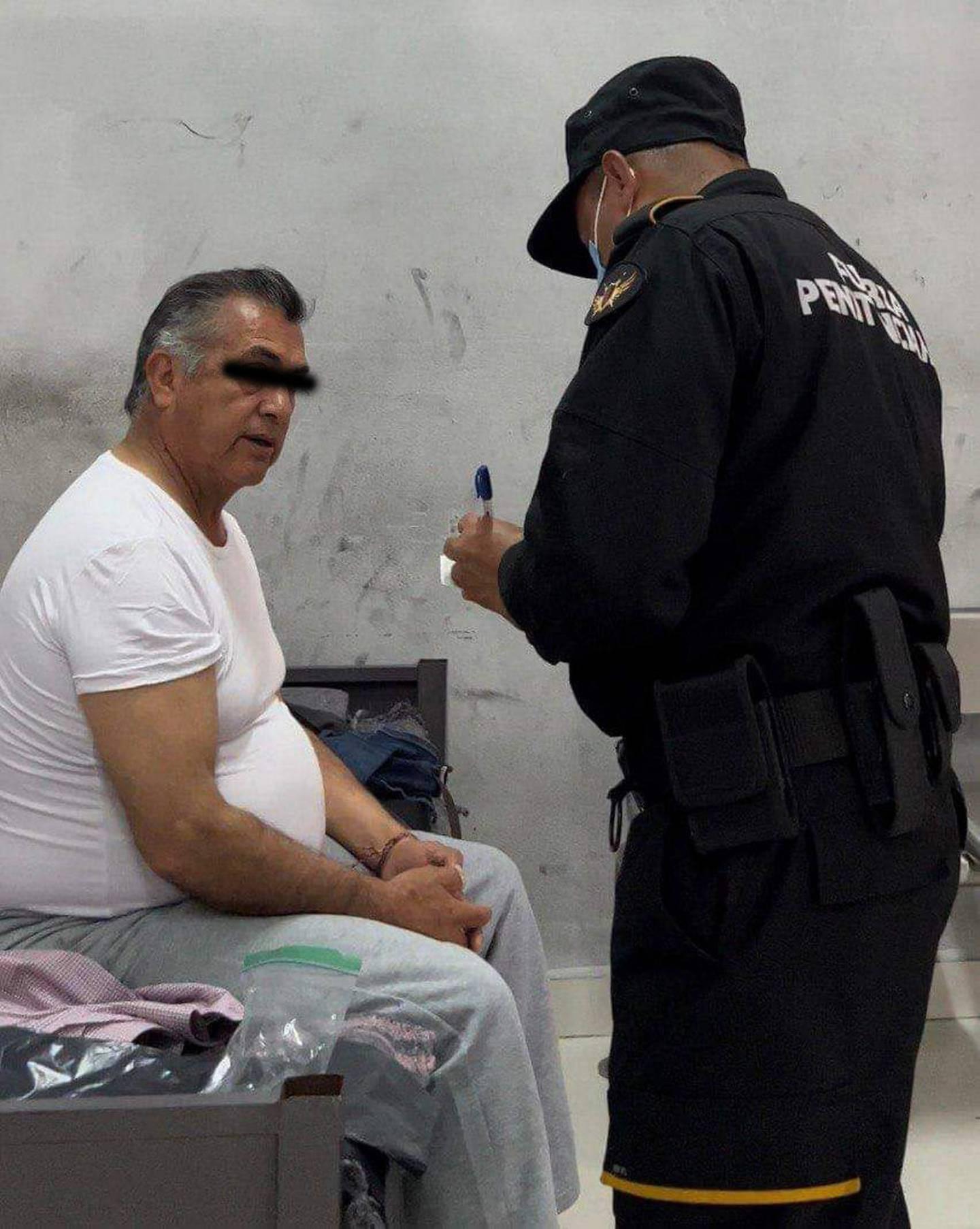 $!‘El Bronco’ ingresa al penal de Apodaca, en NL