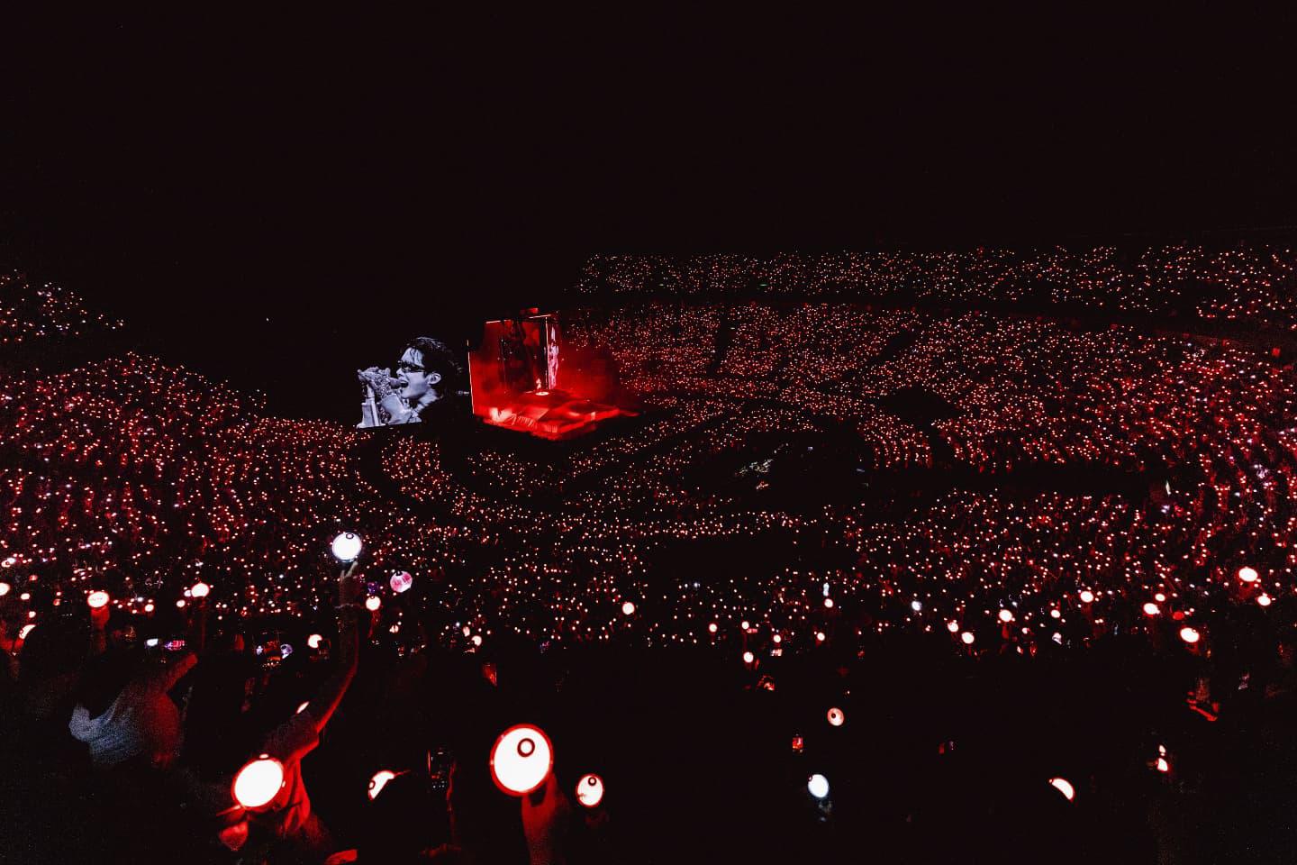 $!Lleno total logró J-Hope de BTS en el primer concierto en la Ciudad de México.