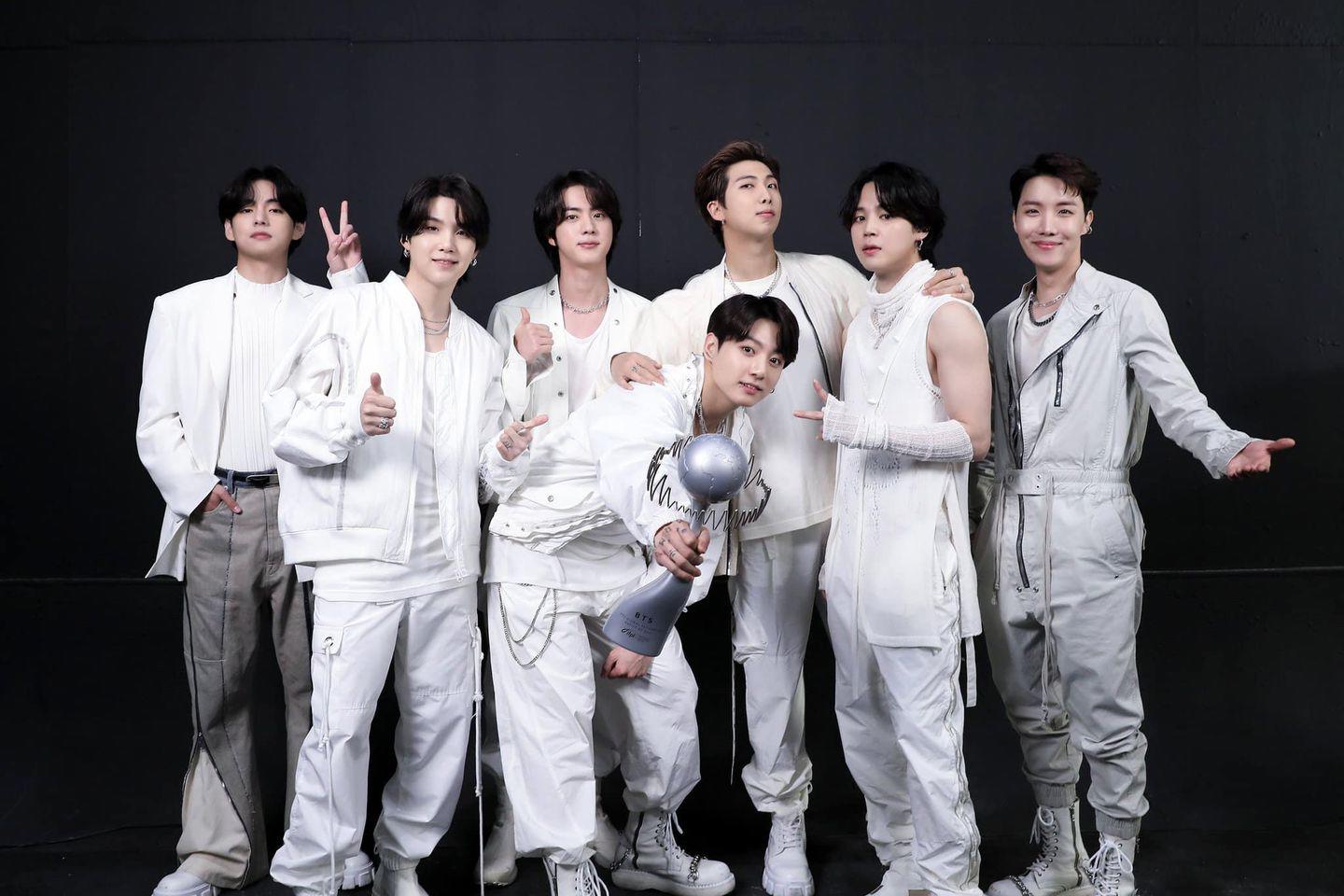 $!Hará Snoop Dogg colaboración con la boyband coreana BTS