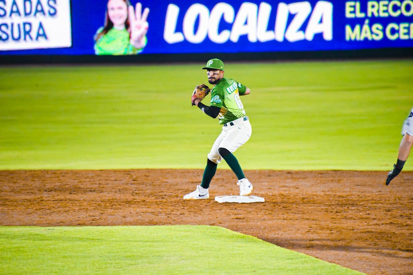$!Ramiro Peña y Brayan Quintero dejan ver su poder a la ofensiva en la Liga Mexicana de Beisbol