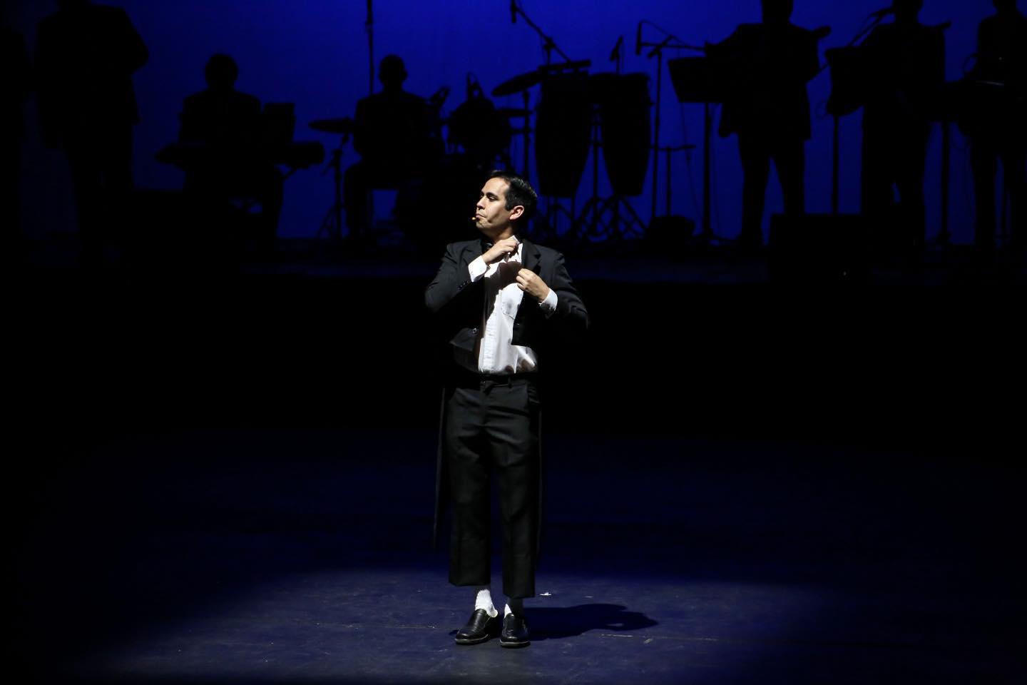 $!El actor David Zataráin conduce el espectáculo, como el ruso ‘Davidnov Zatarainovski’.