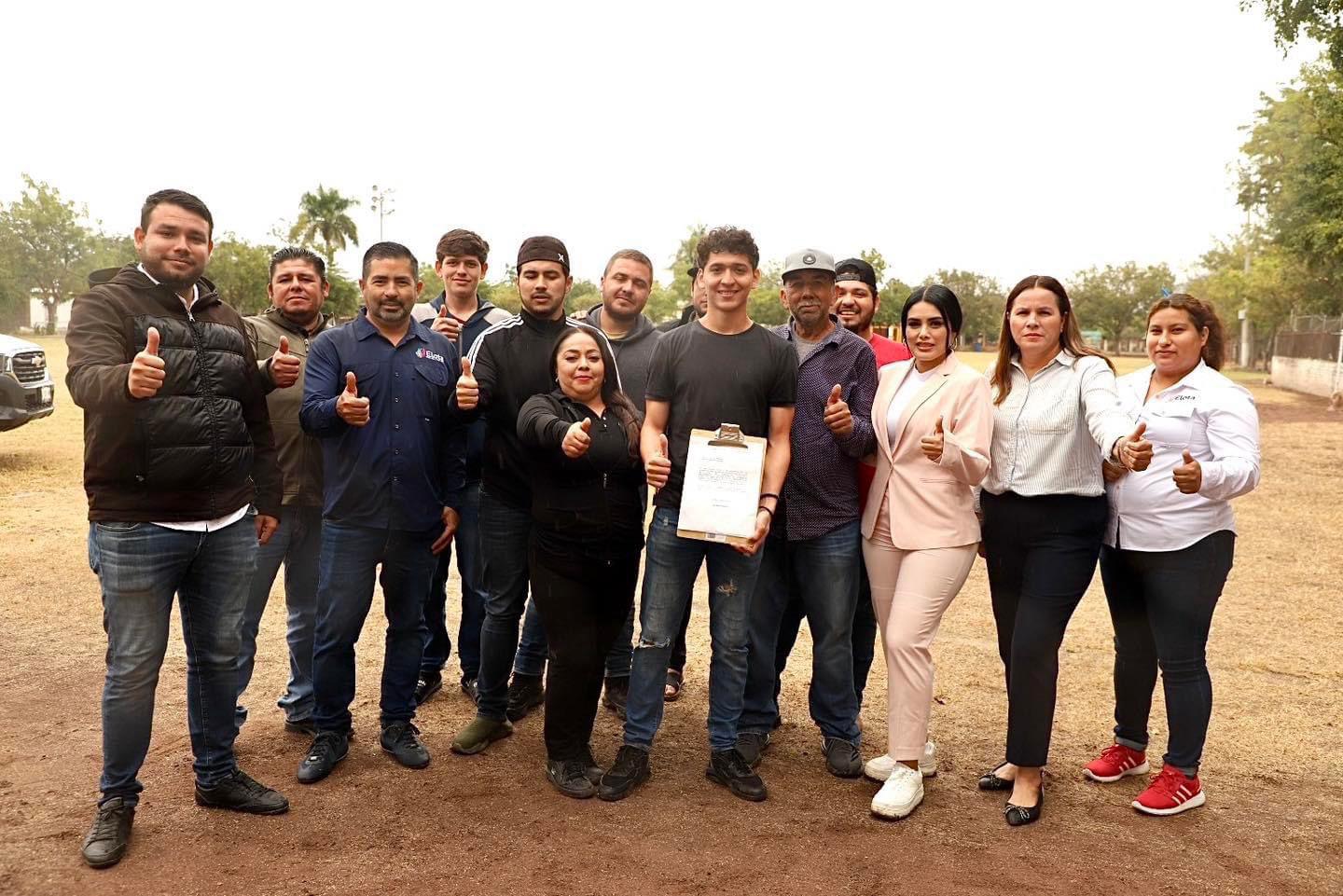 $!Dan inicio a obras de mejoramiento en campo de futbol de El Espinal, en Elota