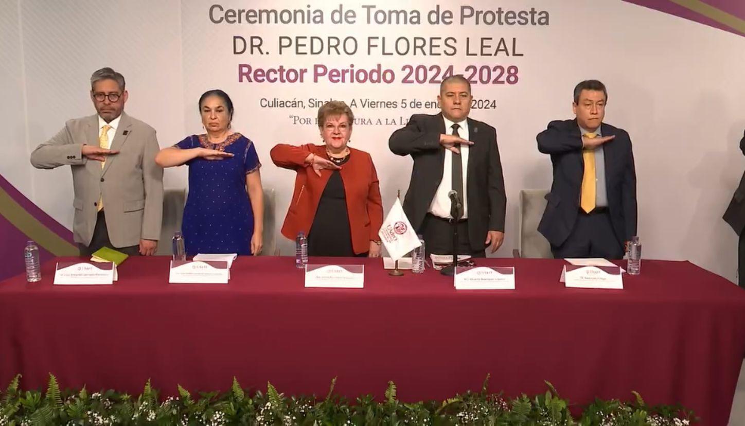 $!Hace UAdeO fotomontaje de la toma de protesta de Pedro Flores Leal