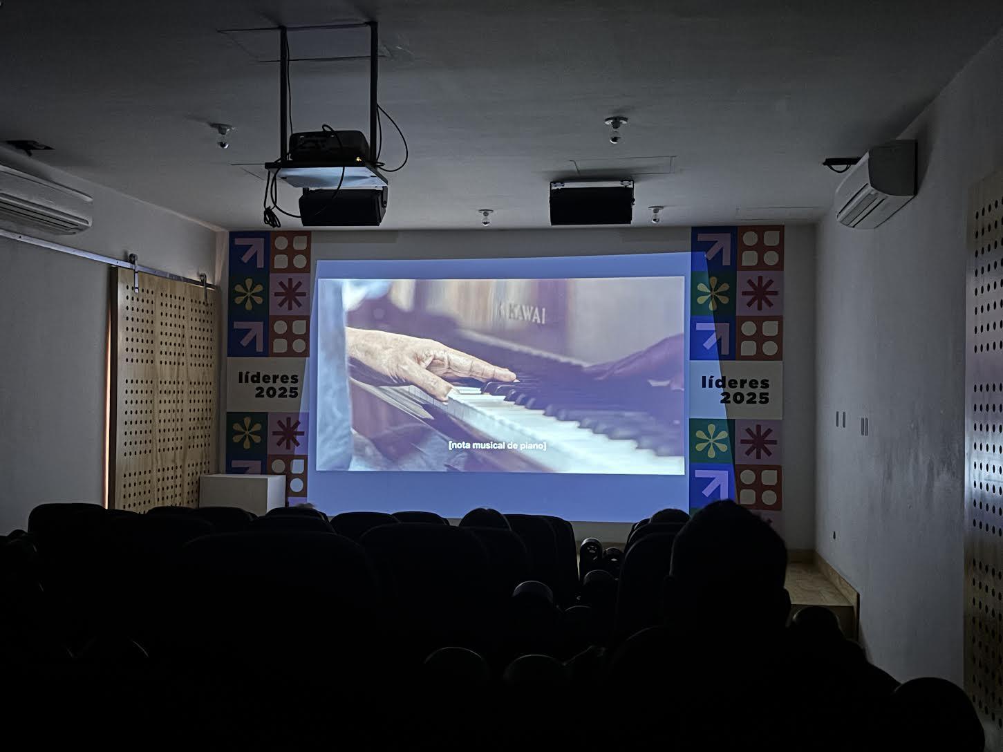 $!La Casa del Maquío proyectó este documental a su público.