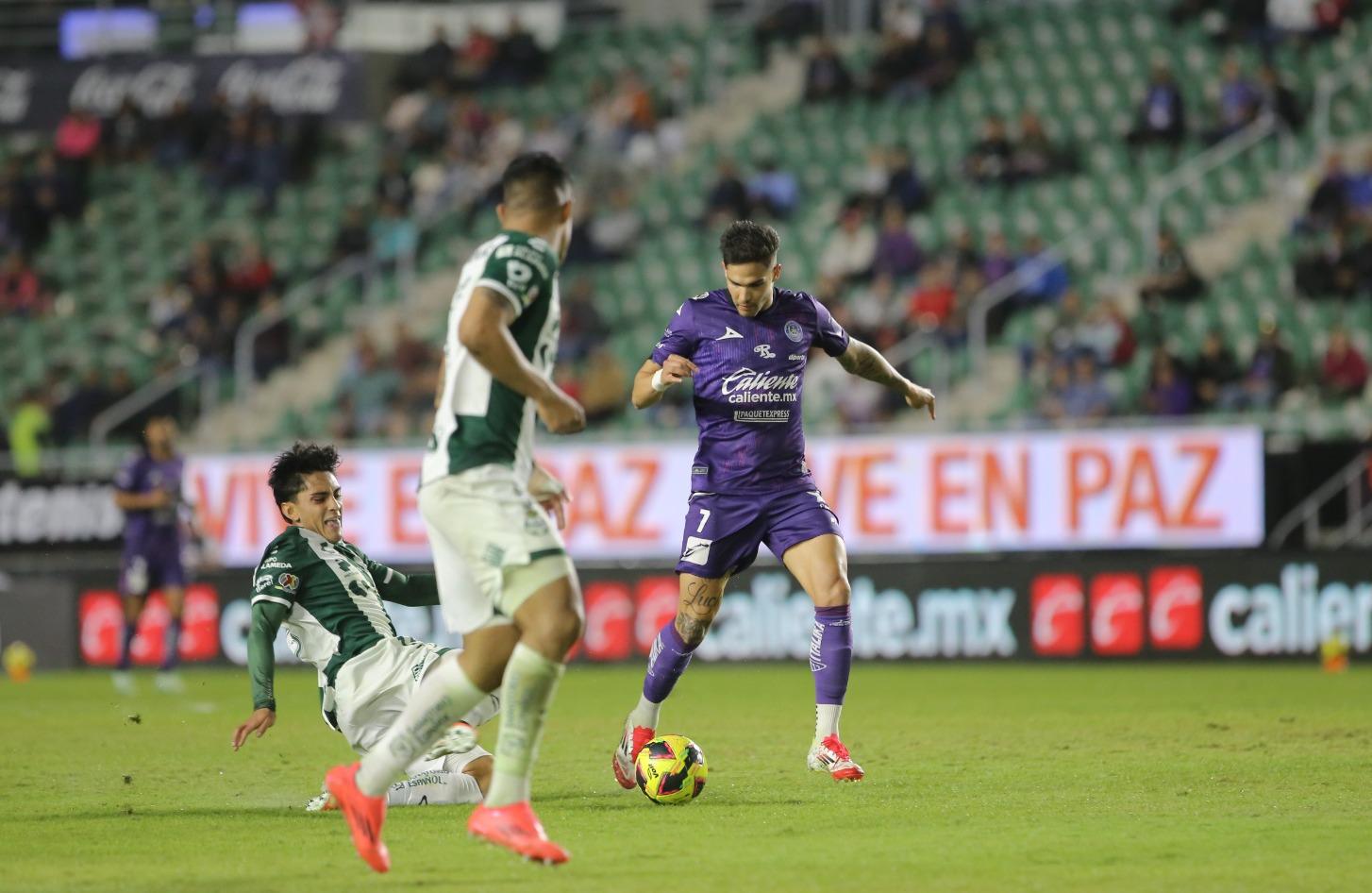$!Mazatlán FC desaprovecha oportunidades y permite a Santos sumar en el torneo