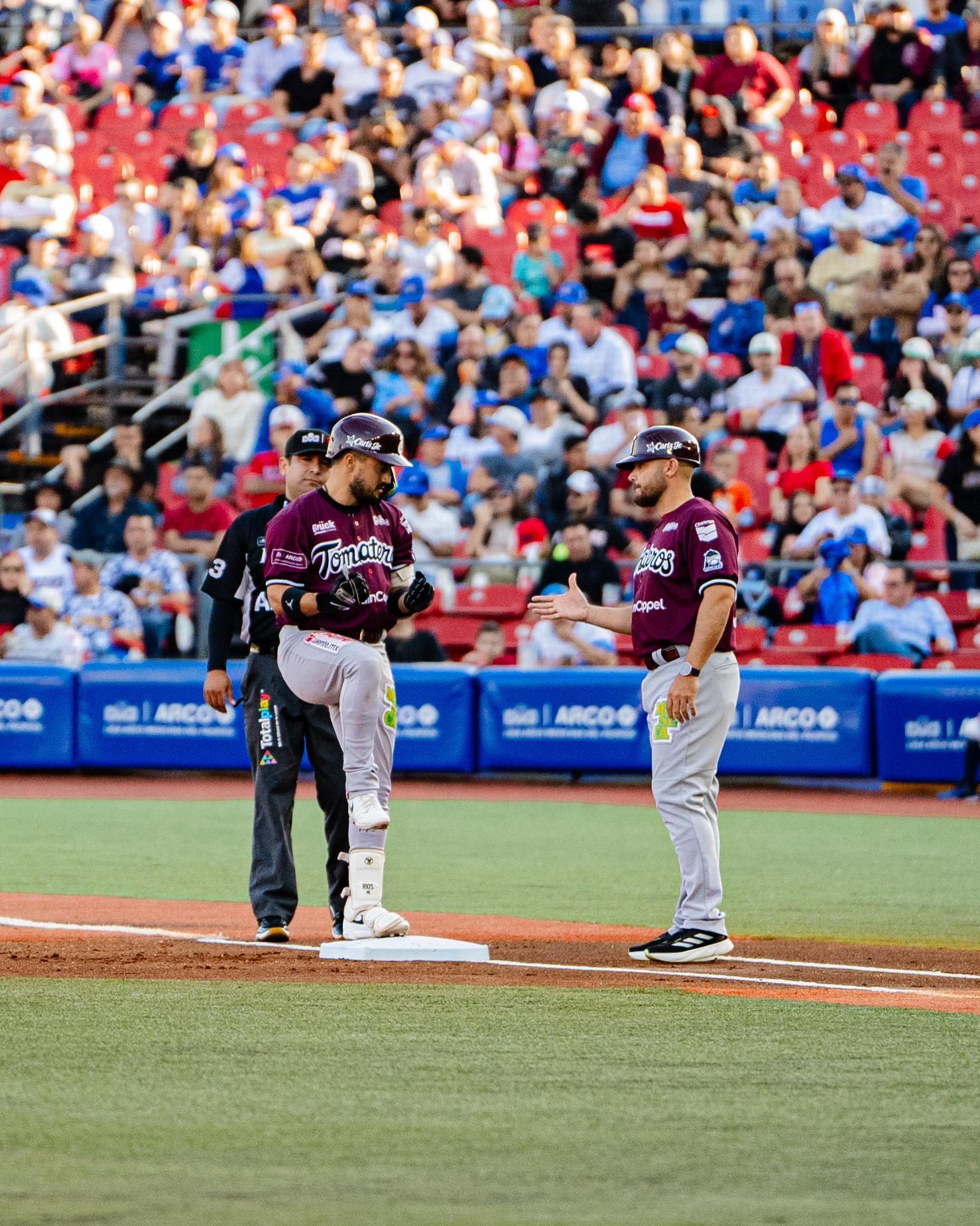 $!Tomateros de Culiacán, contra la espada y la pared en la Serie de México