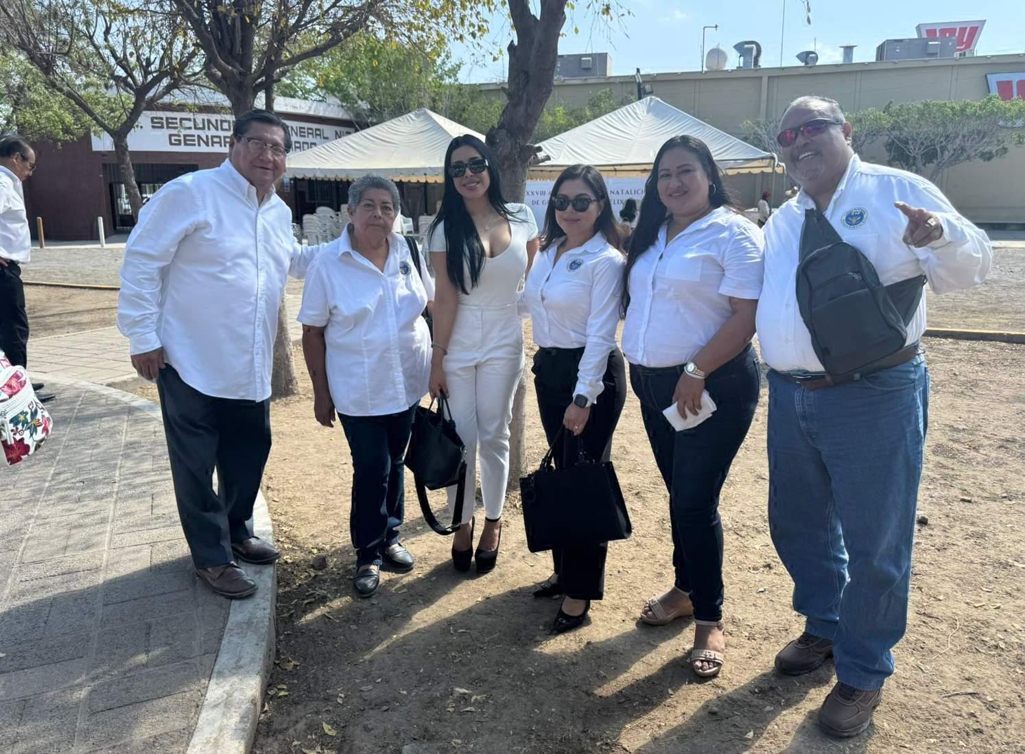 $!Pedro Galindo, Guadalupe Verdín, Ana Pérez, Jennifer Pérez, Beatriz Ríos y Alfredo Martínez.
