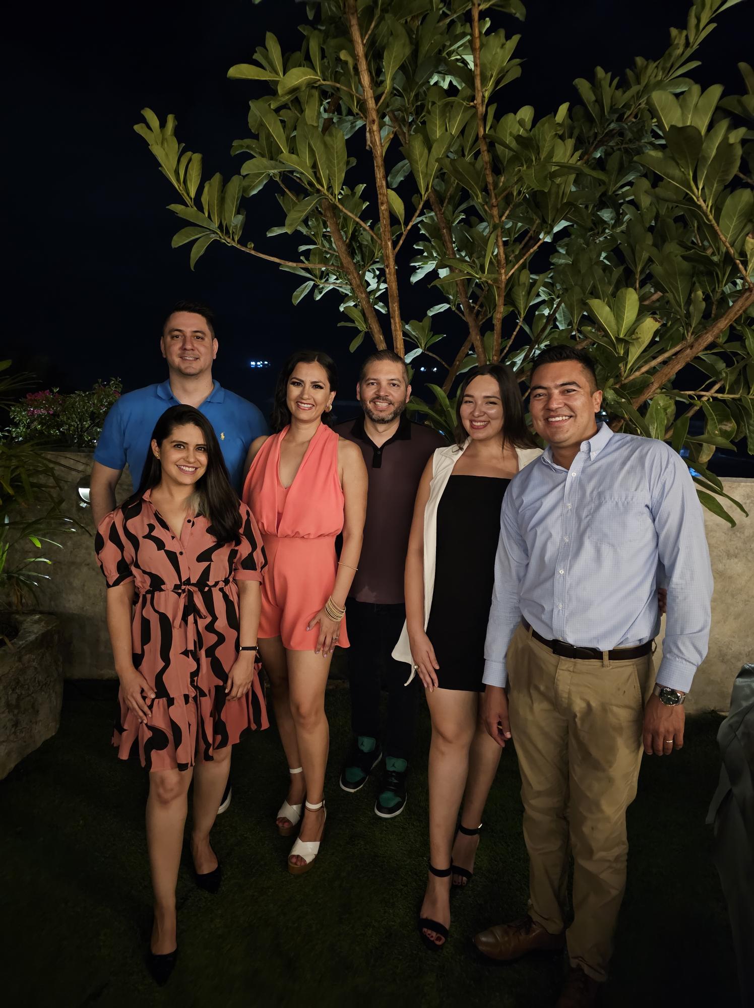 $!Dinorah Sarabia, Miguel Sánchez, Susana Guevara de Bernal, Abraham Bernal, Darlenne Torres de Rodríguez y Rodrigo Rodríguez.
