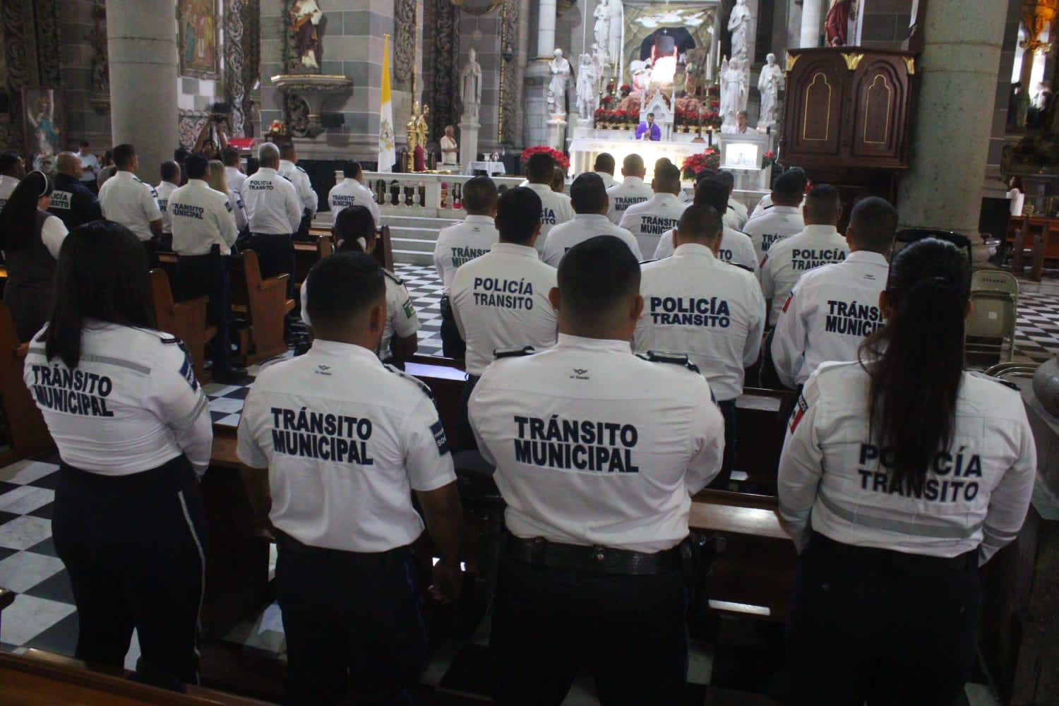$!Piden a Dios sabiduría y entendimiento a elementos de Tránsito