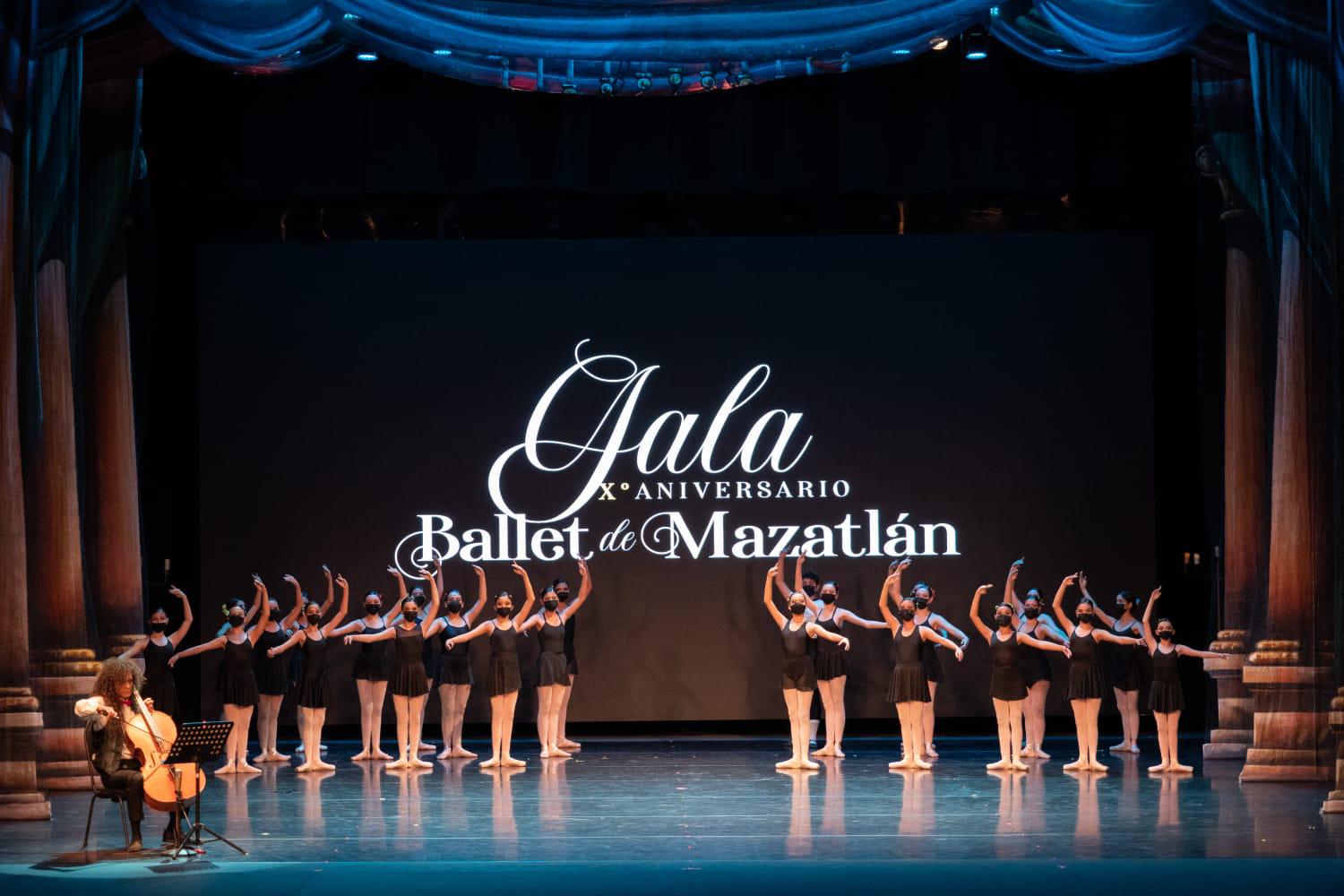 $!La Compañía de Ballet de Mazatlán ofrece gala por su décimo aniversario