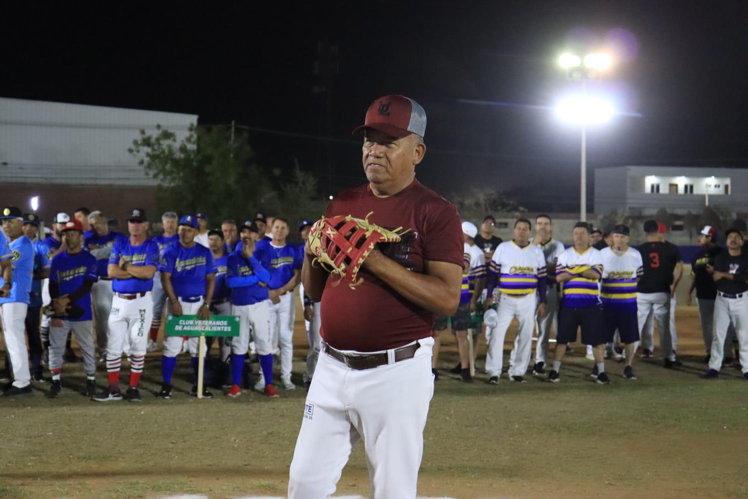 $!Rinden homenajes en inauguración de cuarta edición de Anabeiss