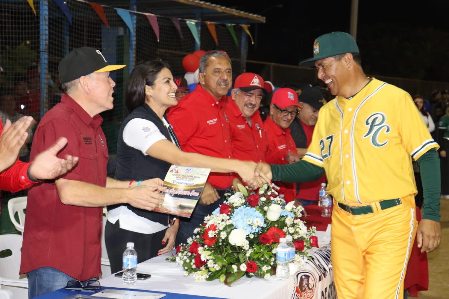 $!Cantan playball en Liga Quintero Castañeda