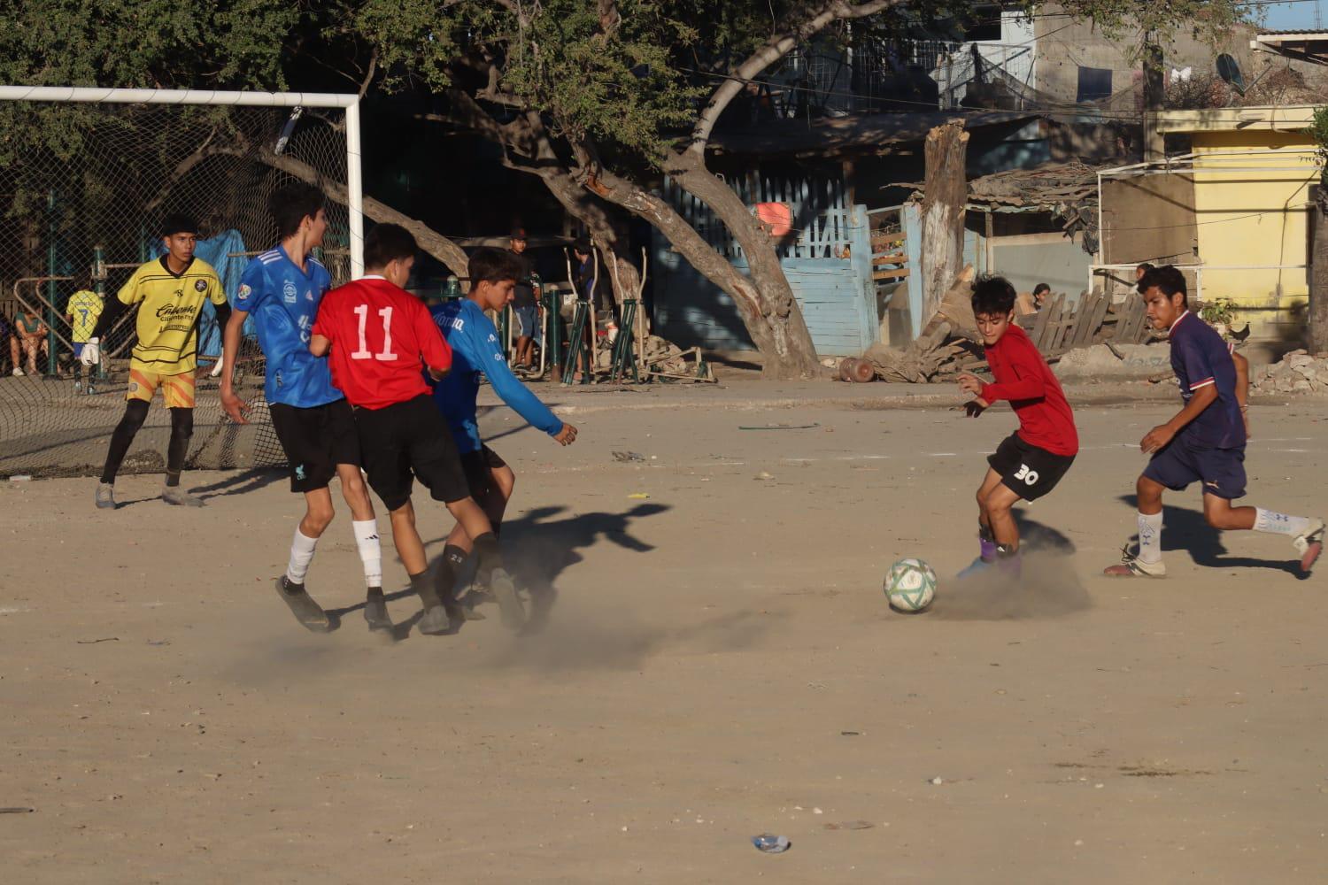 $!Premian a los campeones del Torneo de Futbol de las Colonias Populares