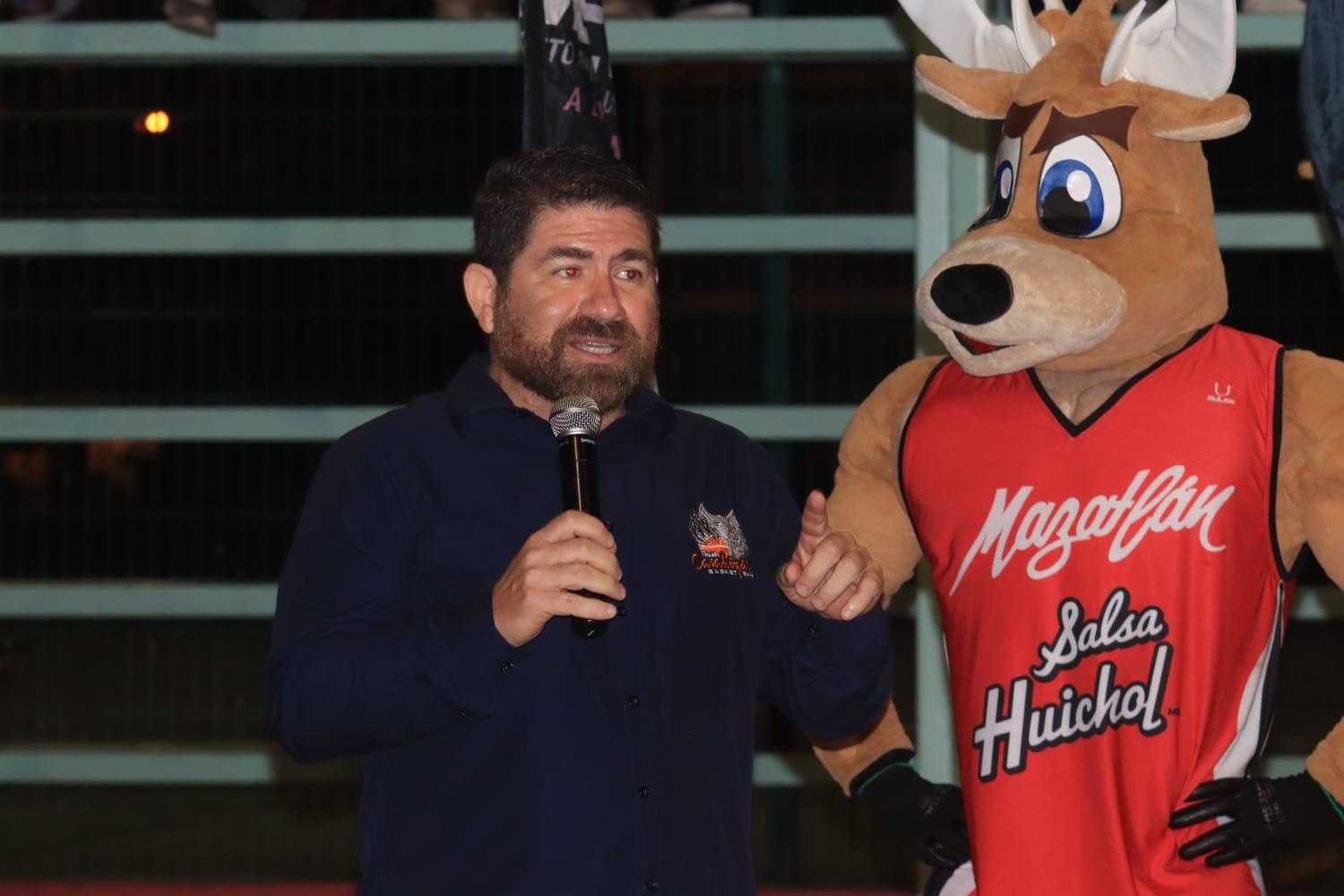 $!Con fiesta inauguran Torneo Wolves en Casa Hogar