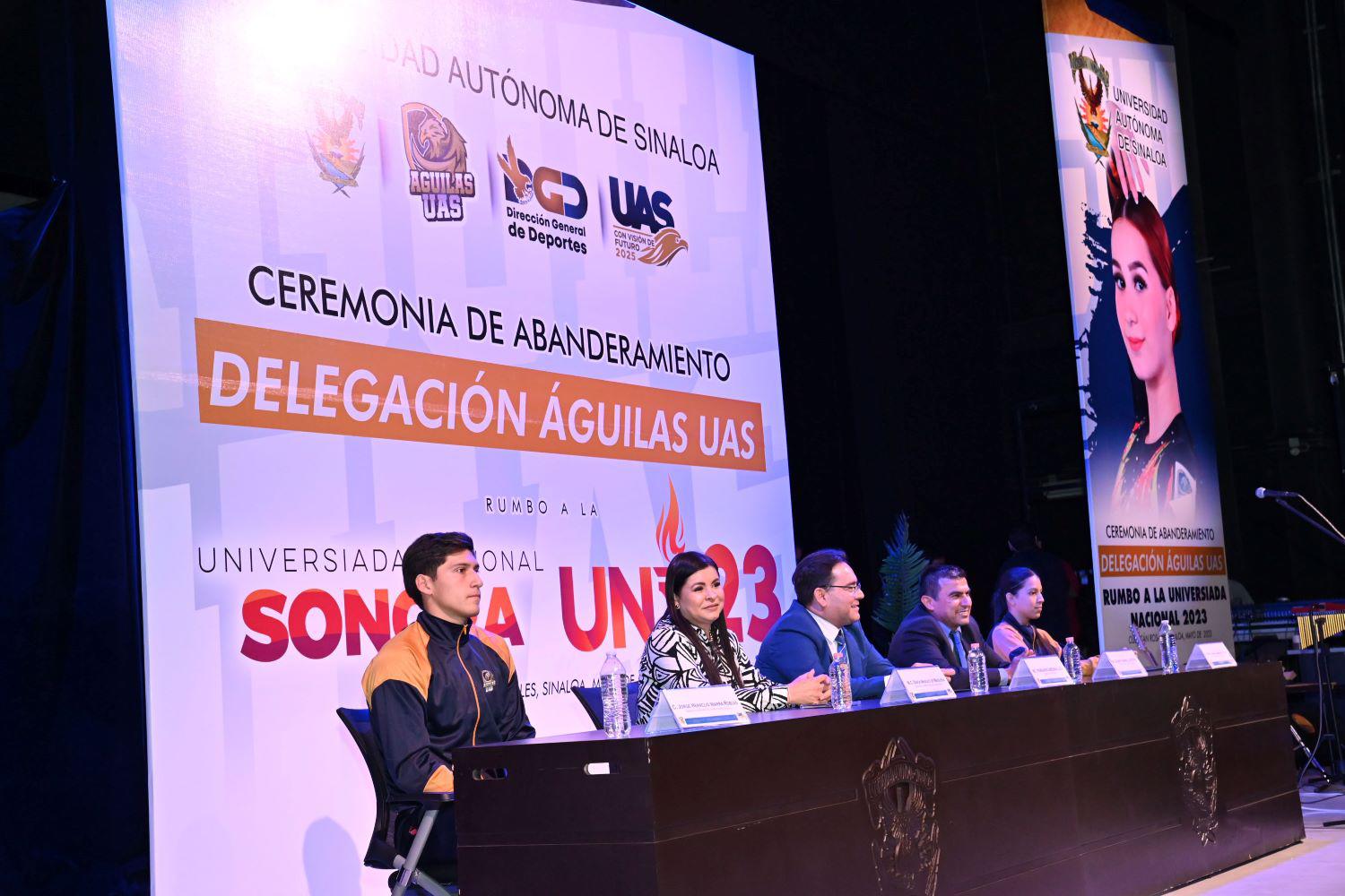 $!Abandera UAS a delegación que participará en Universiada Nacional