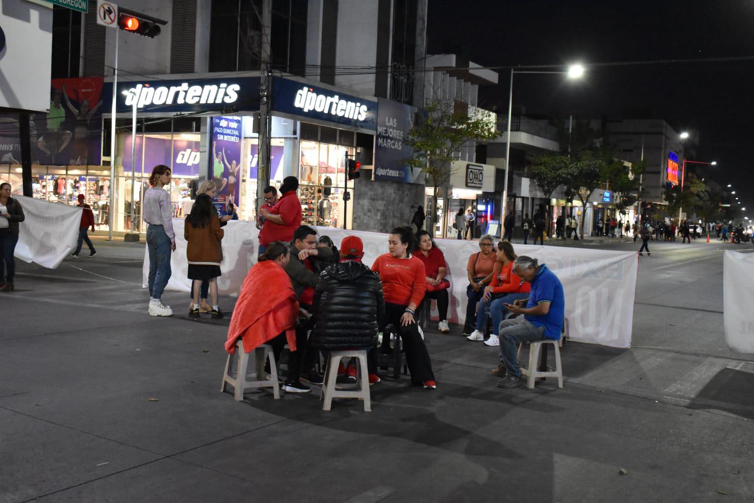 $!Mantienen sindicalizados bloqueo en la Obregón de Culiacán