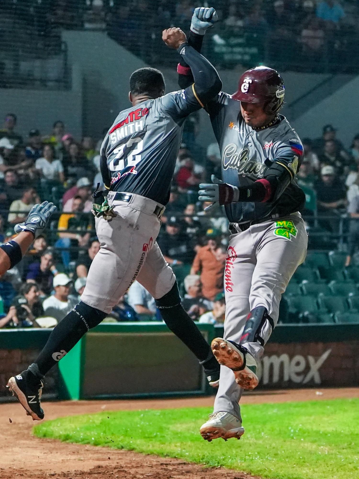 $!Tomateros de Culiacán cae ante el campeón Cañeros de Los Mochis