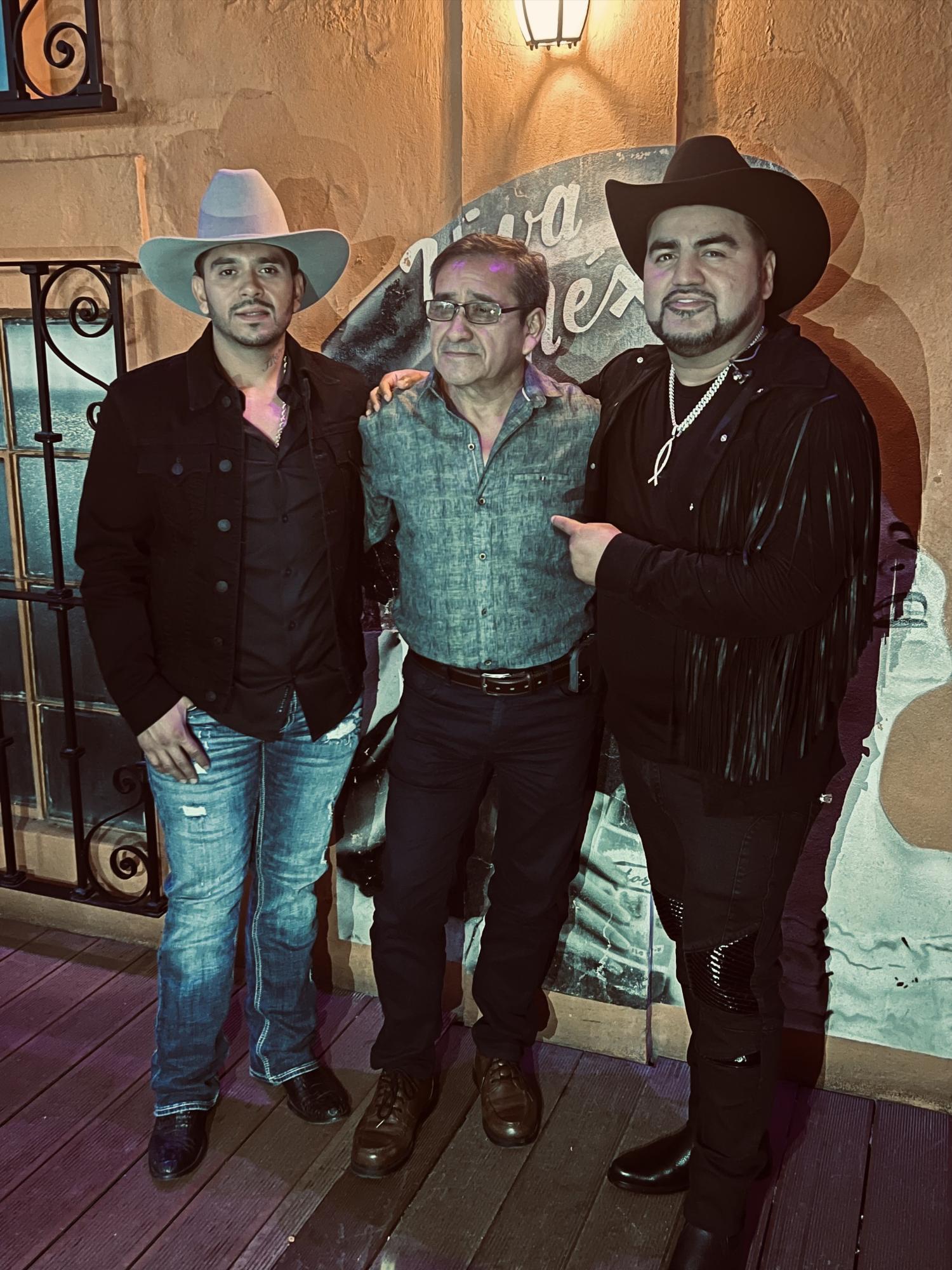 $!Rinde ‘El Mimoso’ homenaje a Cornelio Reyna