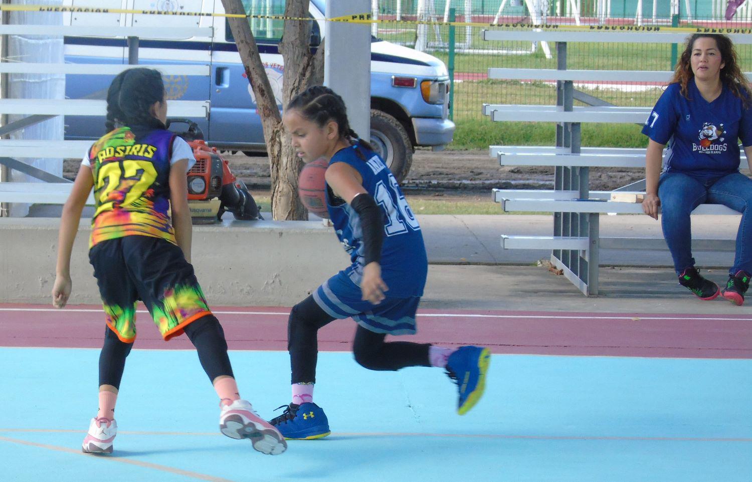 $!Consigue Toros doble triunfo en Copa Basketball Mazatlán