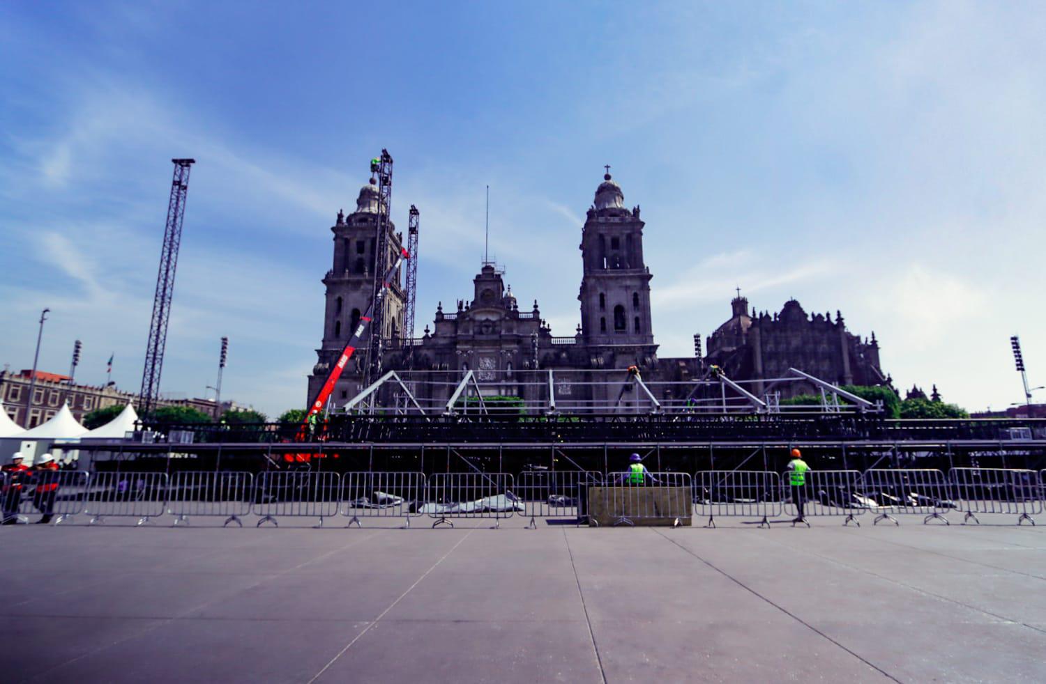 $!Preparan escenario para el concierto de Rosalía en el Zócalo