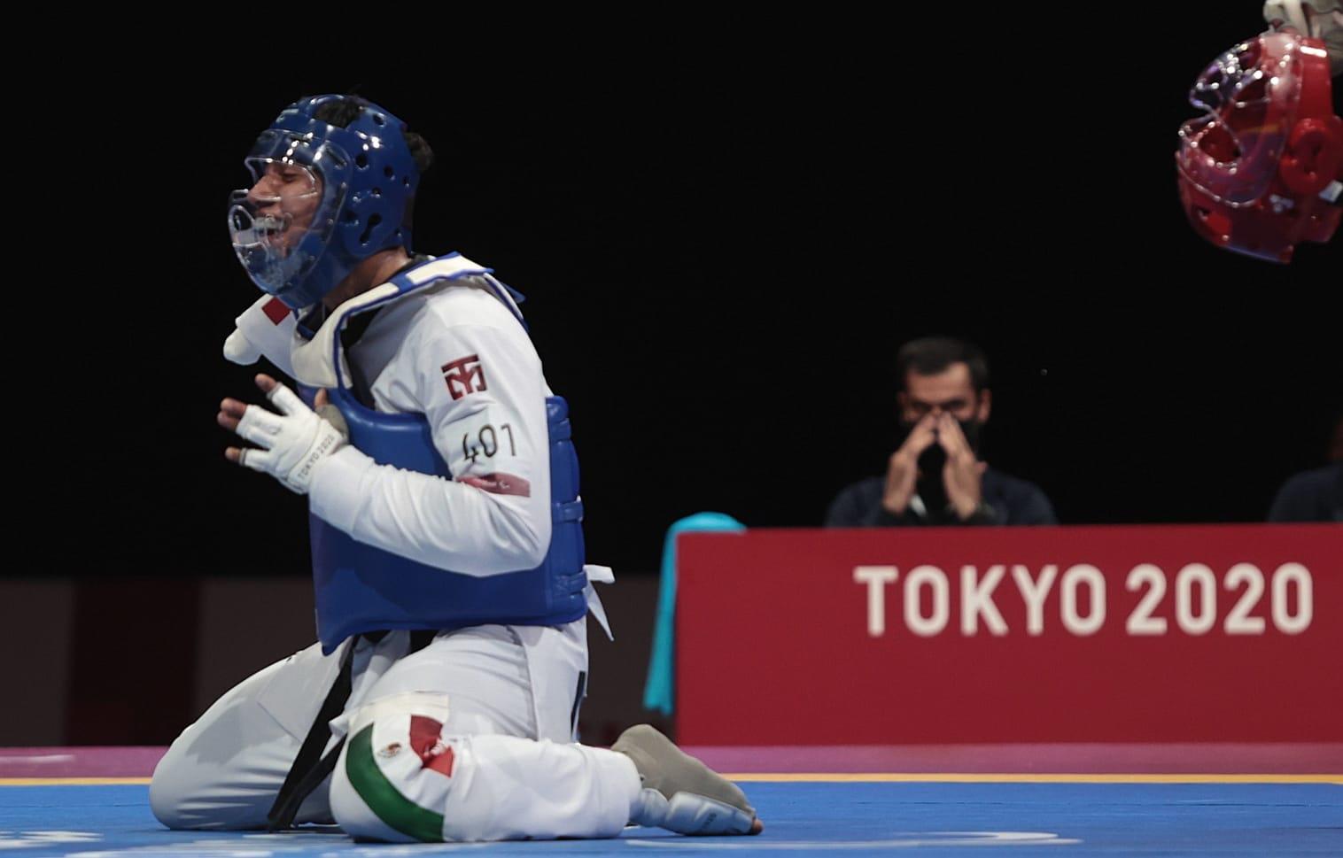 $!¡Juan Diego García es de oro! El sinaloense conquista el título del taekwondo en su debut en los Paralímpicos