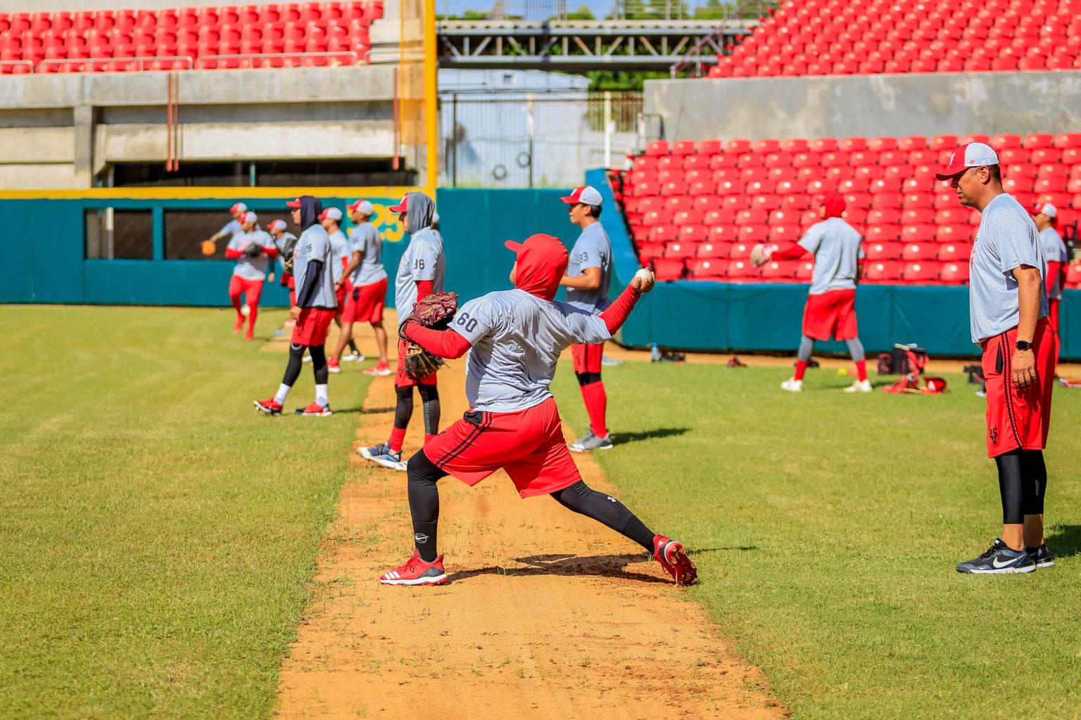 $!Luis Carlos Rivera deja el cargo como coach de pitcheo de Venados para tomar las riendas de Yaquis