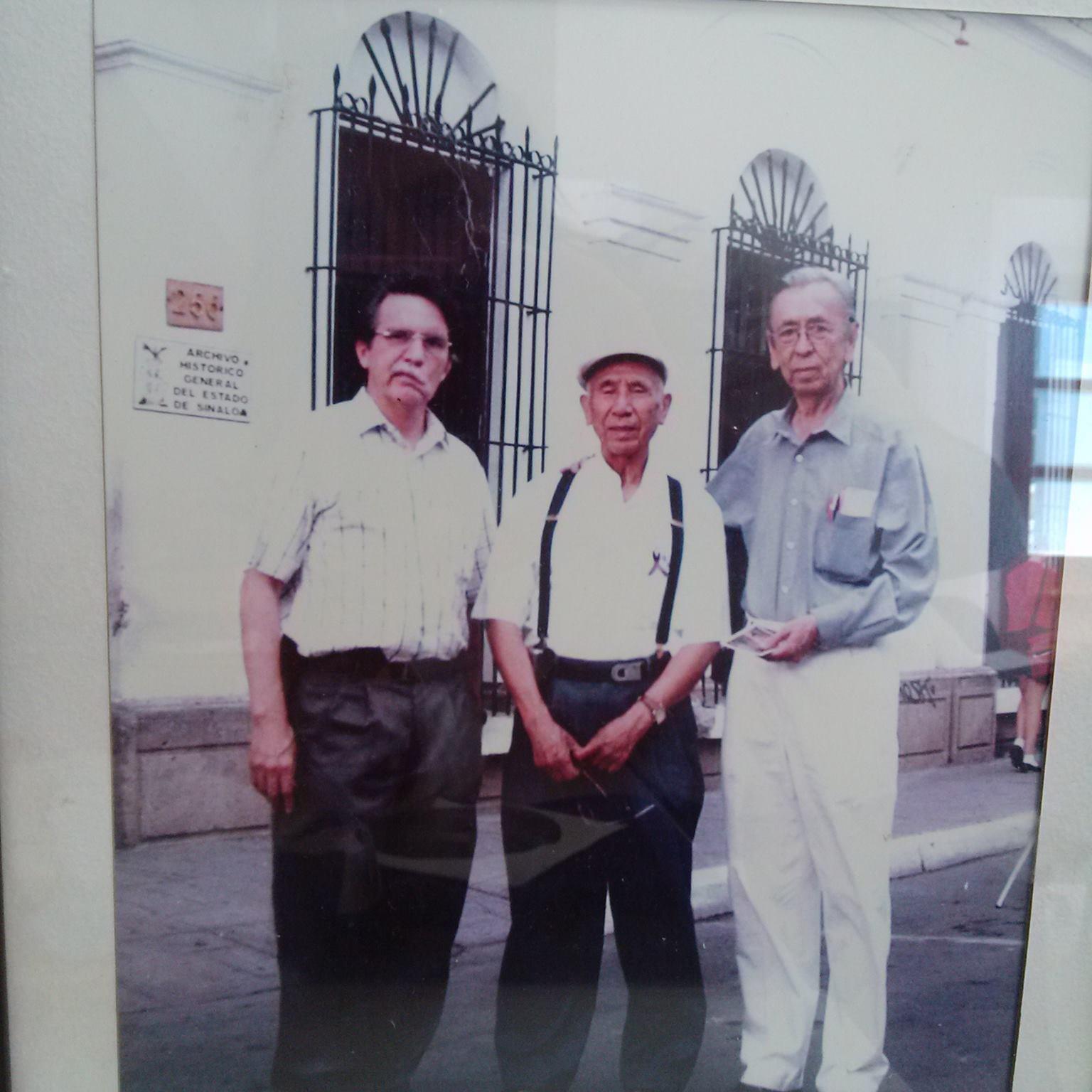 $!Al lado de los cronistas Adrián García Cortés y Herberto Sinagawa.