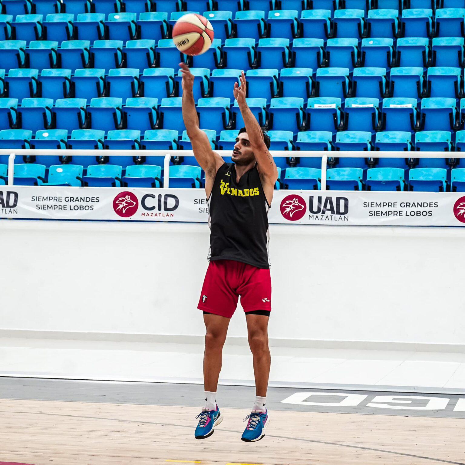 $!Murrieta y Carrillo se integran a la pretemporada de Venados Basketball