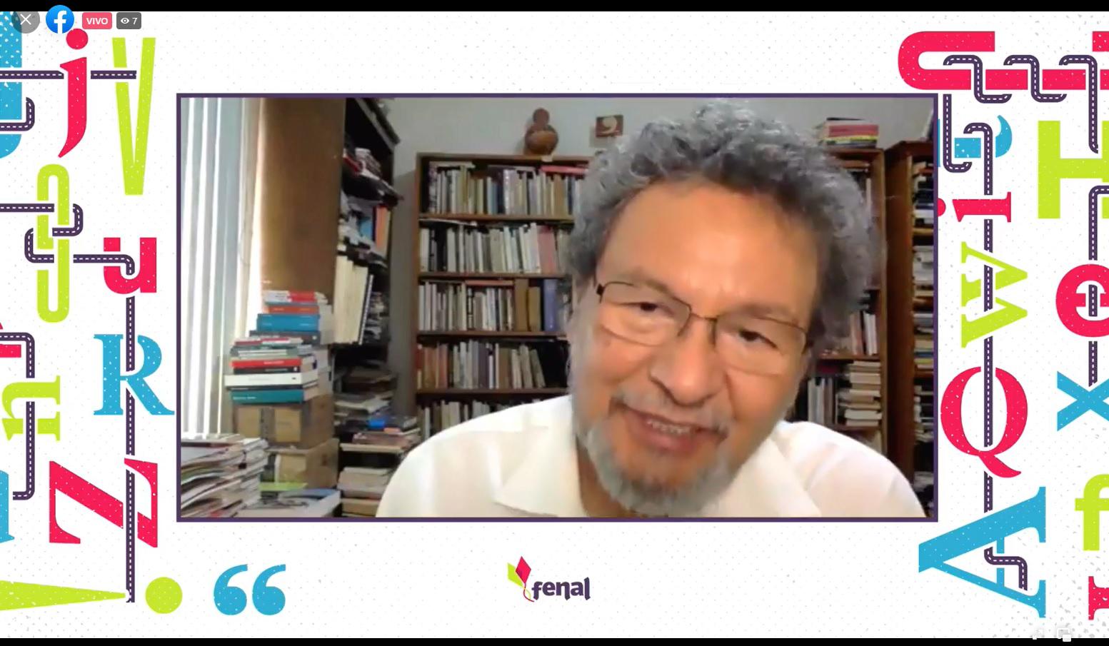 $!La música es parte de mi evolución como narrador, asegura Élmer Mendoza