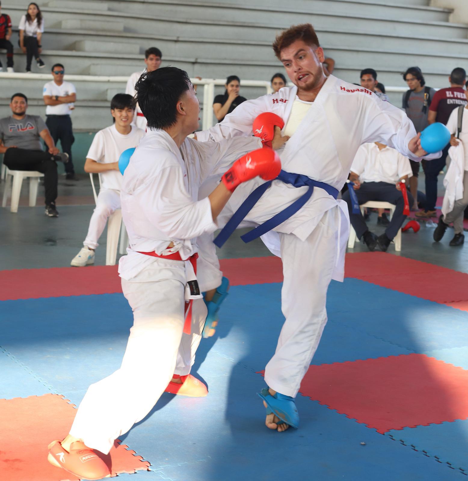 $!Moreno Bautista vuelve a ser la figura de la Copa Datemex de Karate