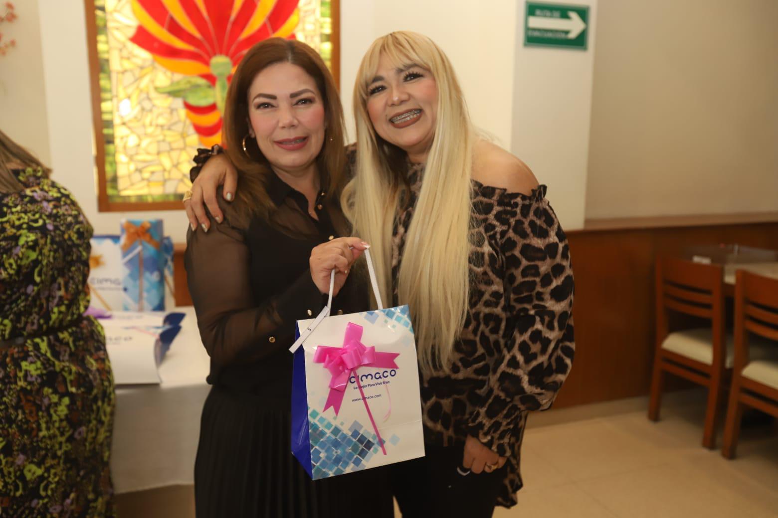 $!Elizabeth Peraza y Eloisa Morales.