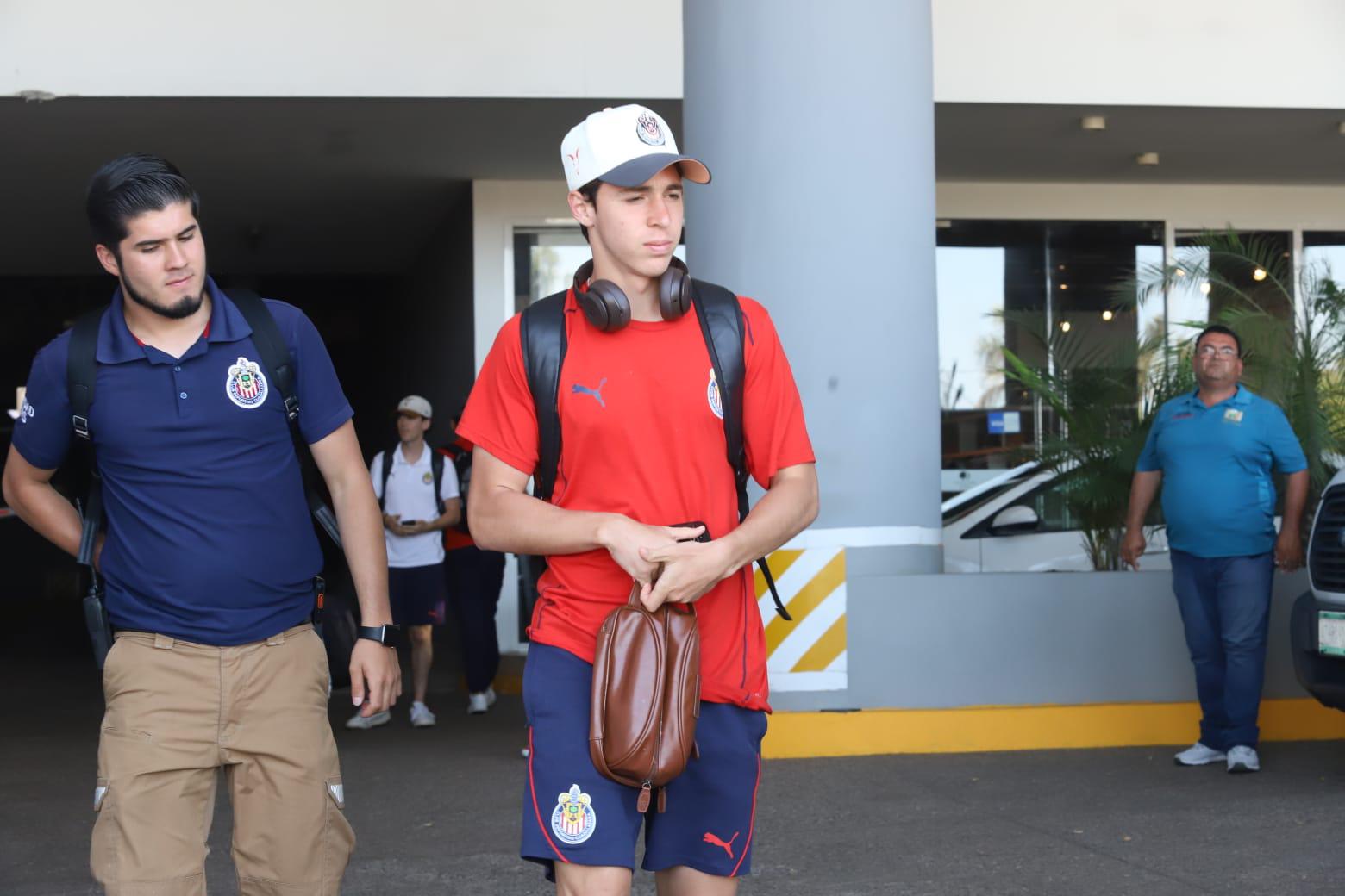 $!Chivas llega a Mazatlán en busca de triunfo crucial