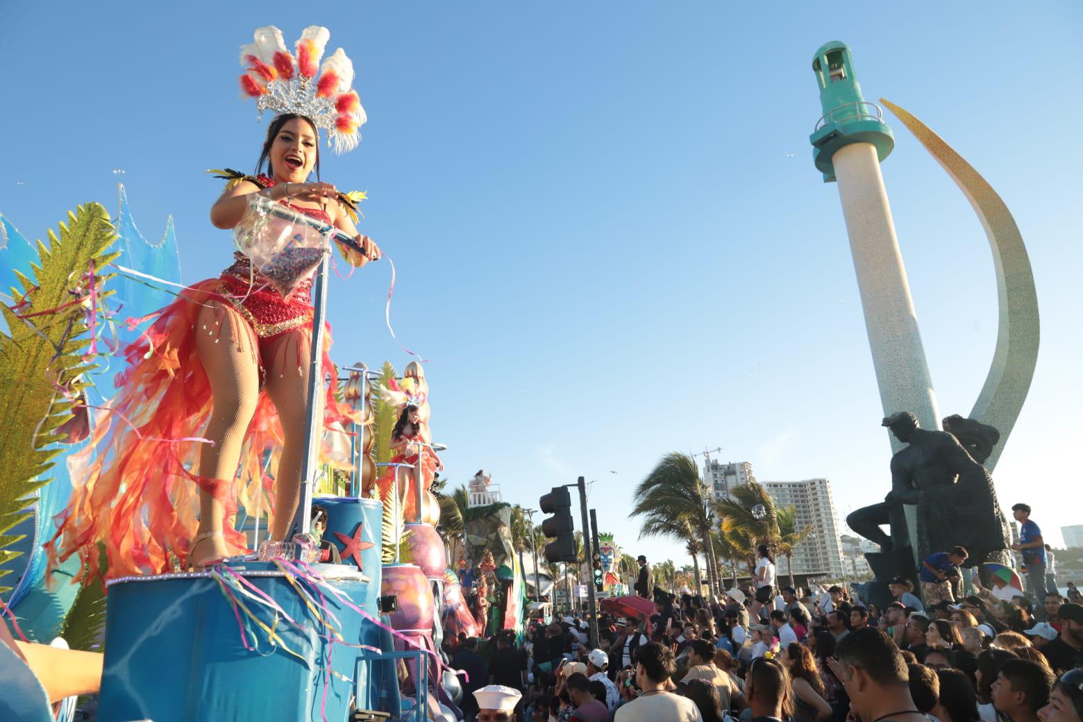 $!Vive Mazatlán la emoción del primer desfile del Carnaval de Mazatlán