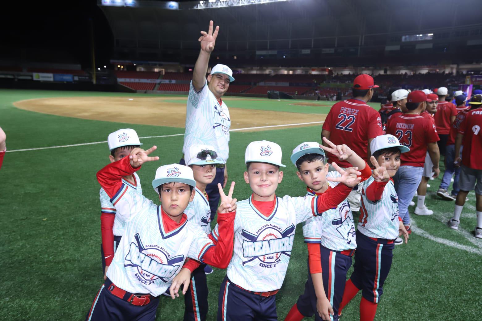 $!Cantan playball en Mazatlán Tournament-Venados 2024
