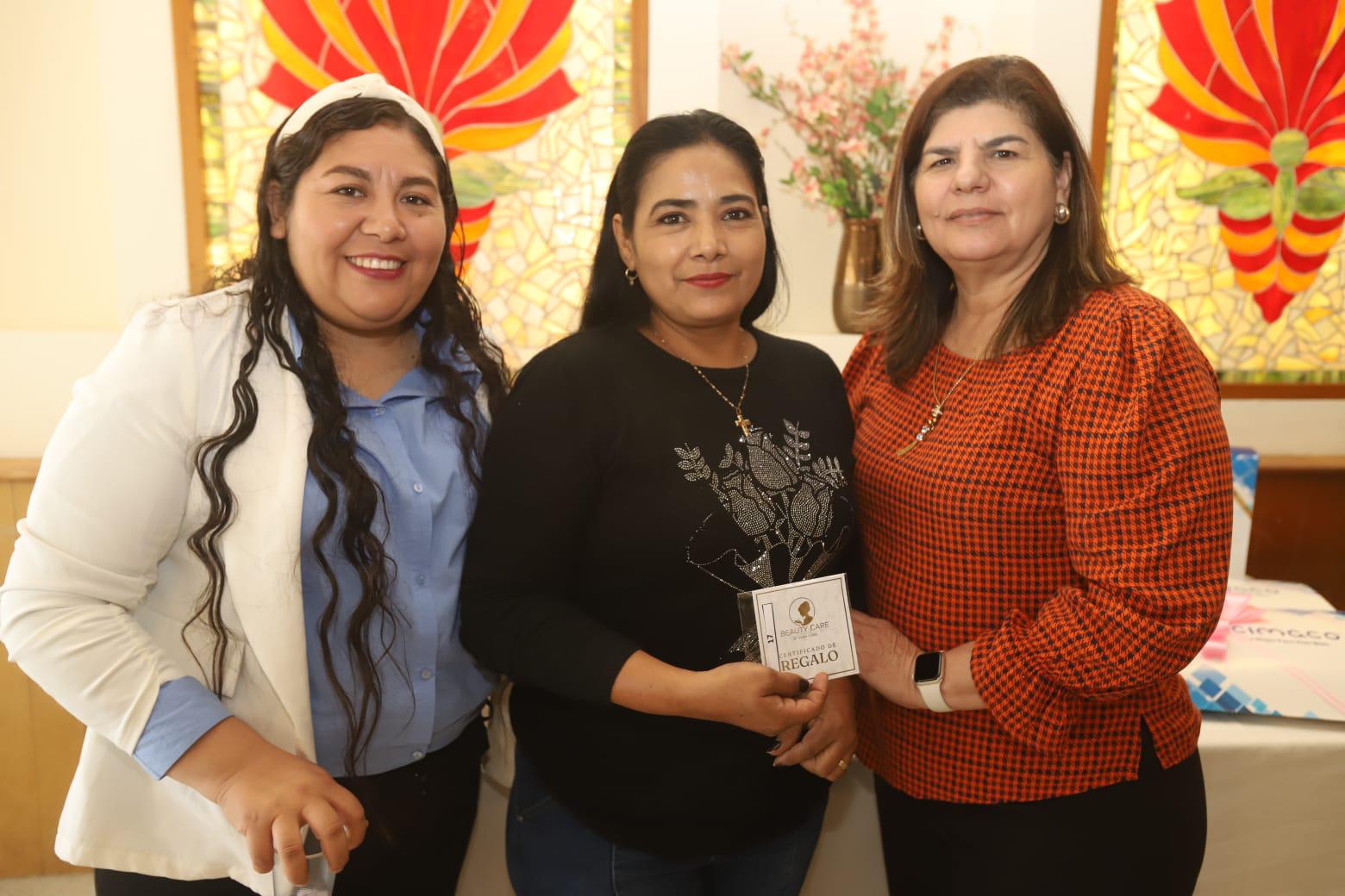 $!Amanda Aragón, Olga Solís y María de Jesús Urías.