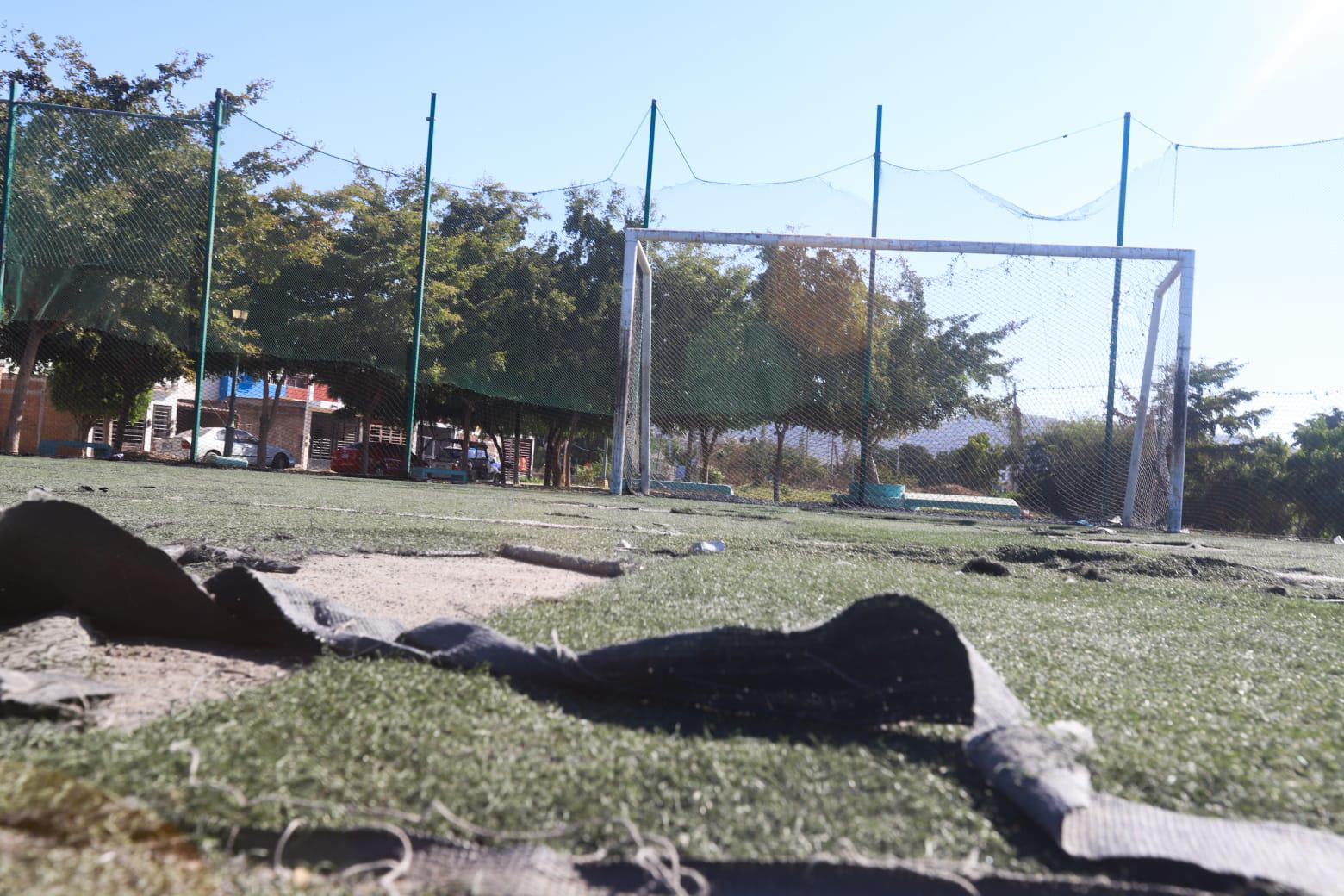 $!Está campo y parque de La Foresta en el abandono; Imdem promete rehabilitarlo