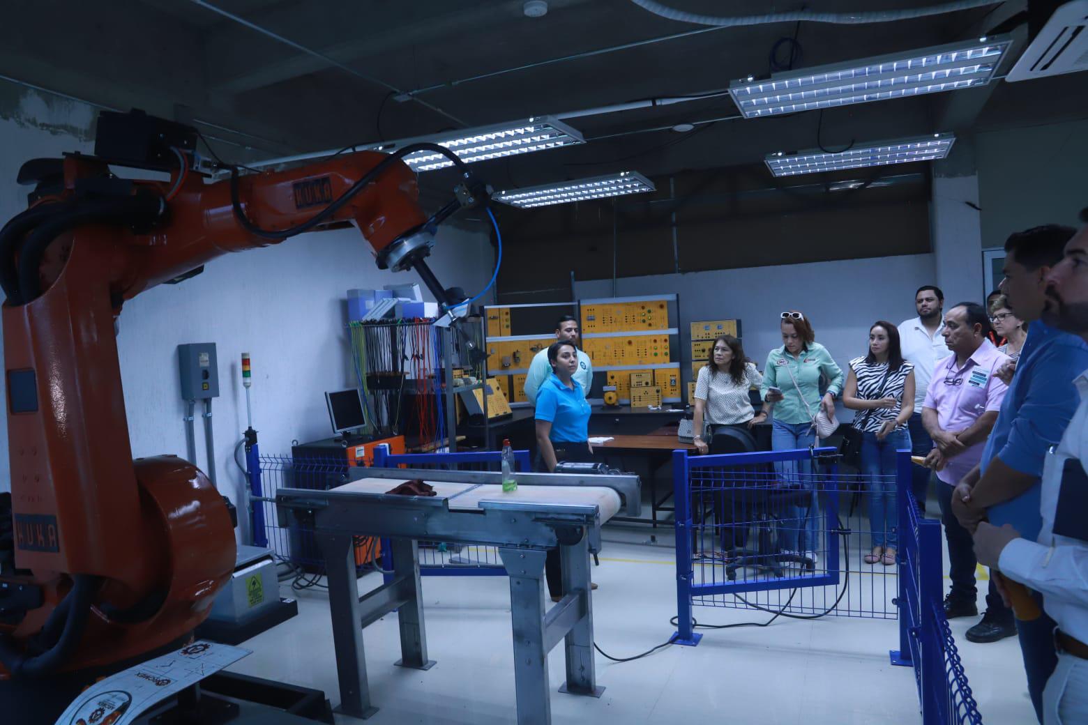 $!Facilitarán Canacintra y Utesc prácticas profesionales a estudiantes de Sinaloa
