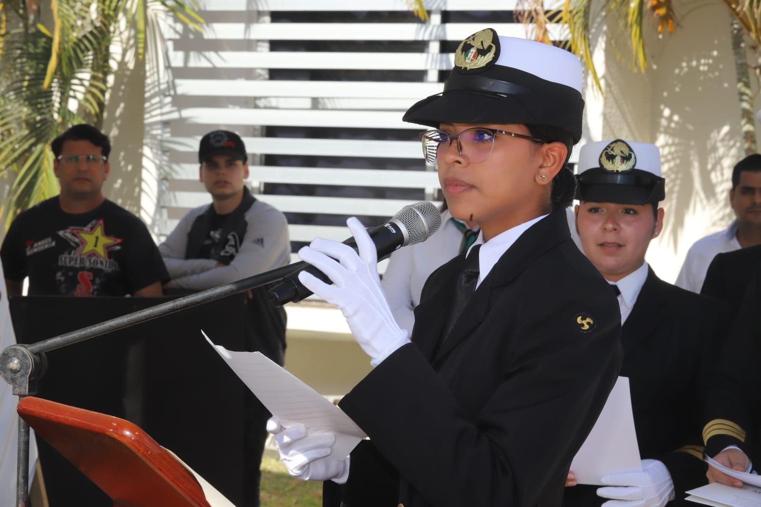 $!Alexandra Carolina Rendón Benítez, expresó unas palabras en la ceremonia del Juramento de Bandera.