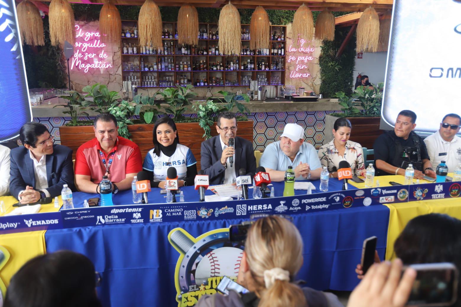$!Memo Osuna, director artístico de la radio, adelantó que ya está parte del elenco confirmado.